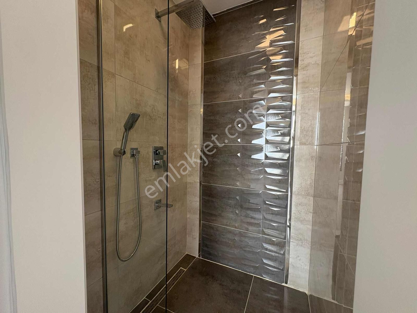 Gazze Caddesinde Lüks 4+1 Arakat Fırsat Daire! - Görsel 25