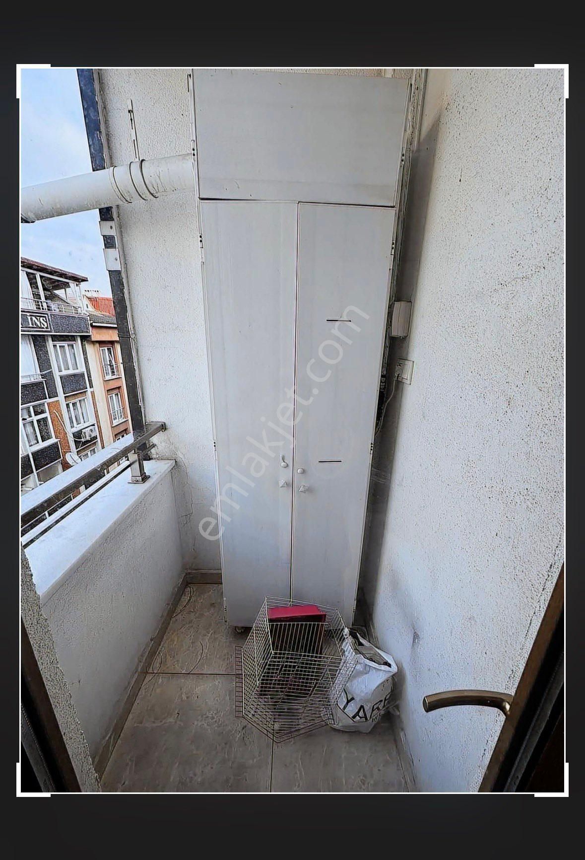 Metrobüse Yakın Ebeveyn Banyolu 3+1 Geniş Ara Kat - Görsel 19