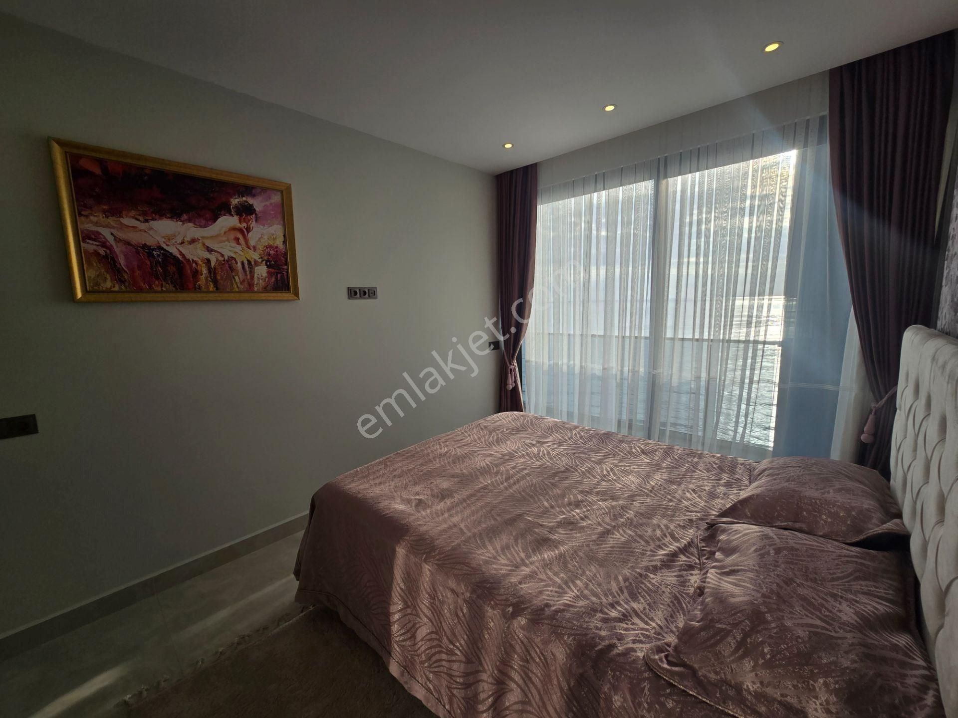 Denize Sıfır Lüks Sıtede Eşyalı 2+1 Daire - Görsel 13