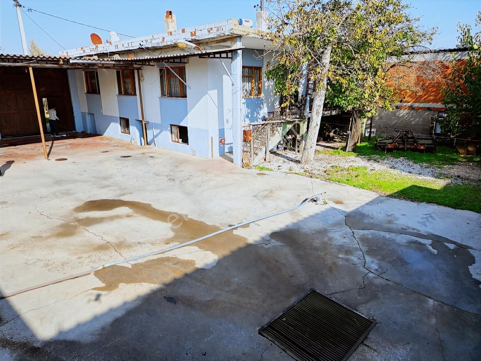 Köseler' De Köy İçi Satılık 3+1 Müstakil Ev Ve Arsası - Görsel 10