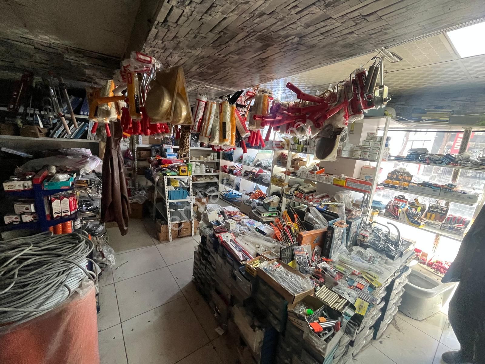 Yusuf Emlaktan Satılık Dükkan Kartaltepede Ana Caddede - Görsel 27