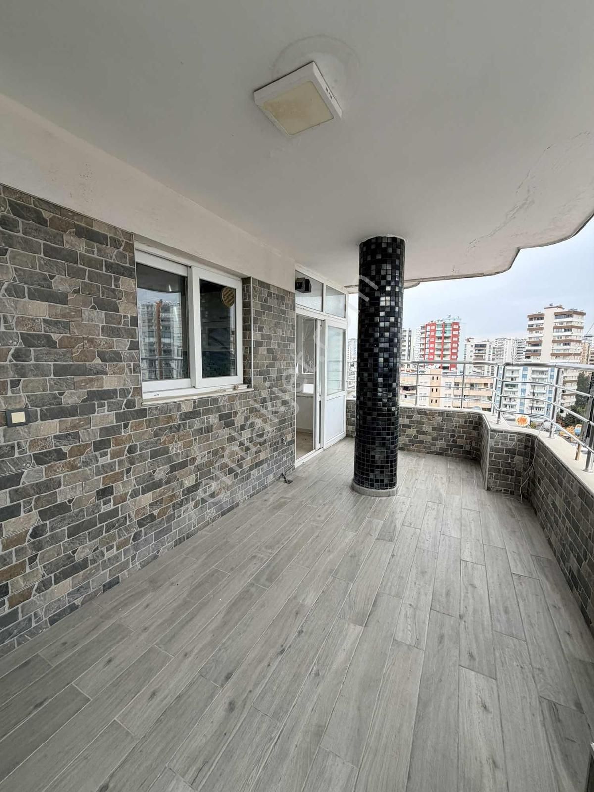 Total'den M.bulvar Groseri Yanı Geniş Oturumlu Lüx Daire !!! - Görsel 28