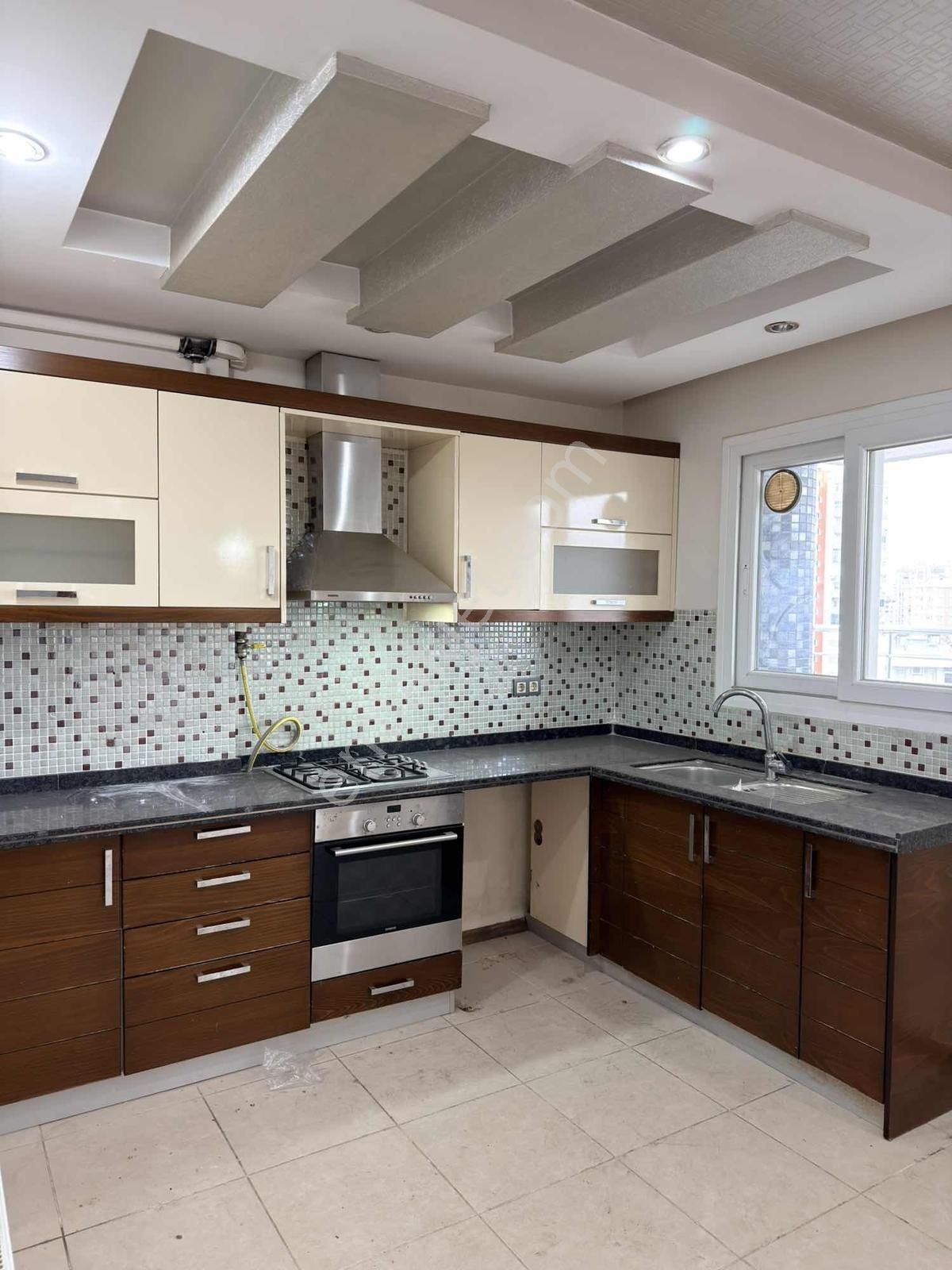 Total'den M.bulvar Groseri Yanı Geniş Oturumlu Lüx Daire !!! - Görsel 3