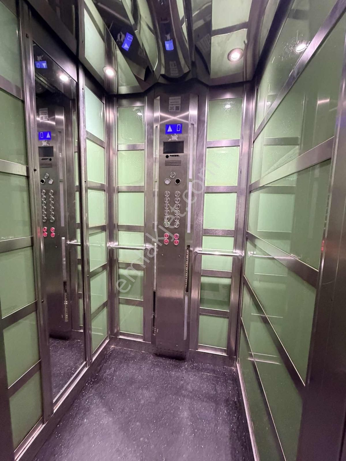 Total'den M.bulvar Groseri Yanı Geniş Oturumlu Lüx Daire !!! - Görsel 17