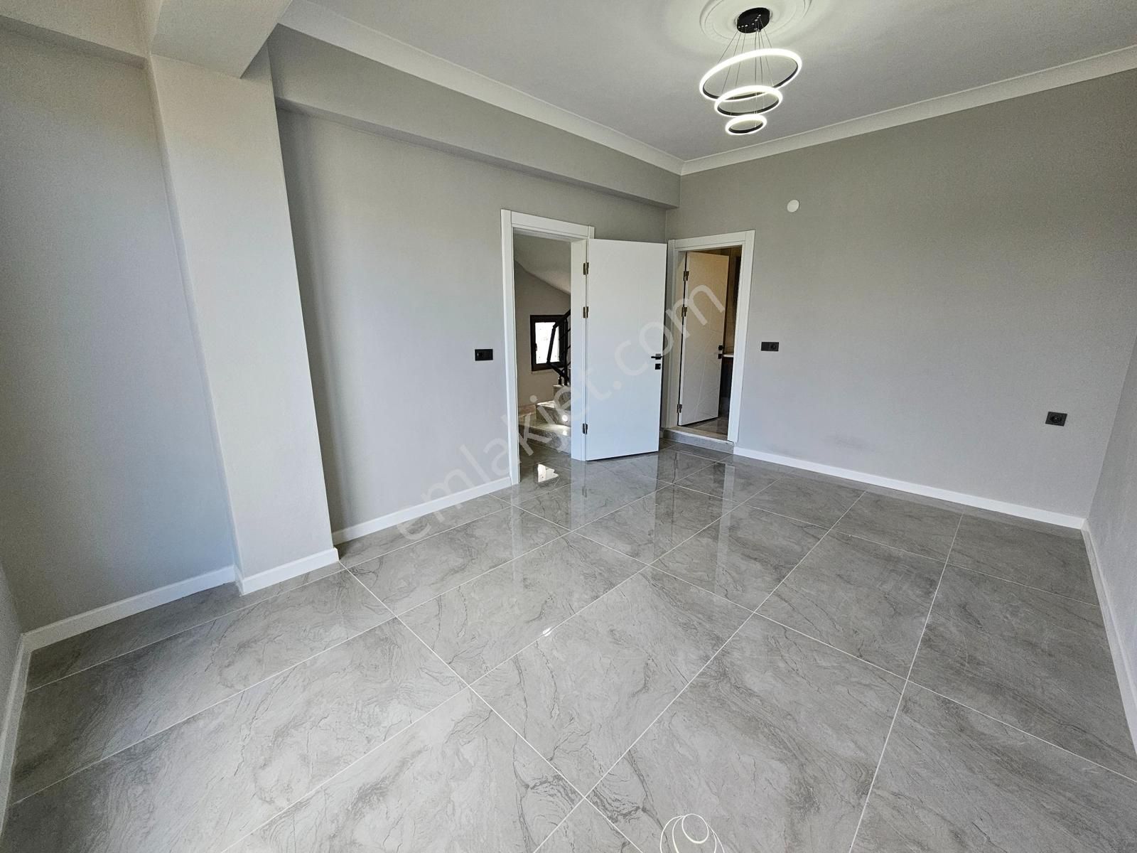 Deniz'den 4+1 Havuzlu,ön Cephe,bahçeli Lüksvilla-tanıtım Videolu - Görsel 18