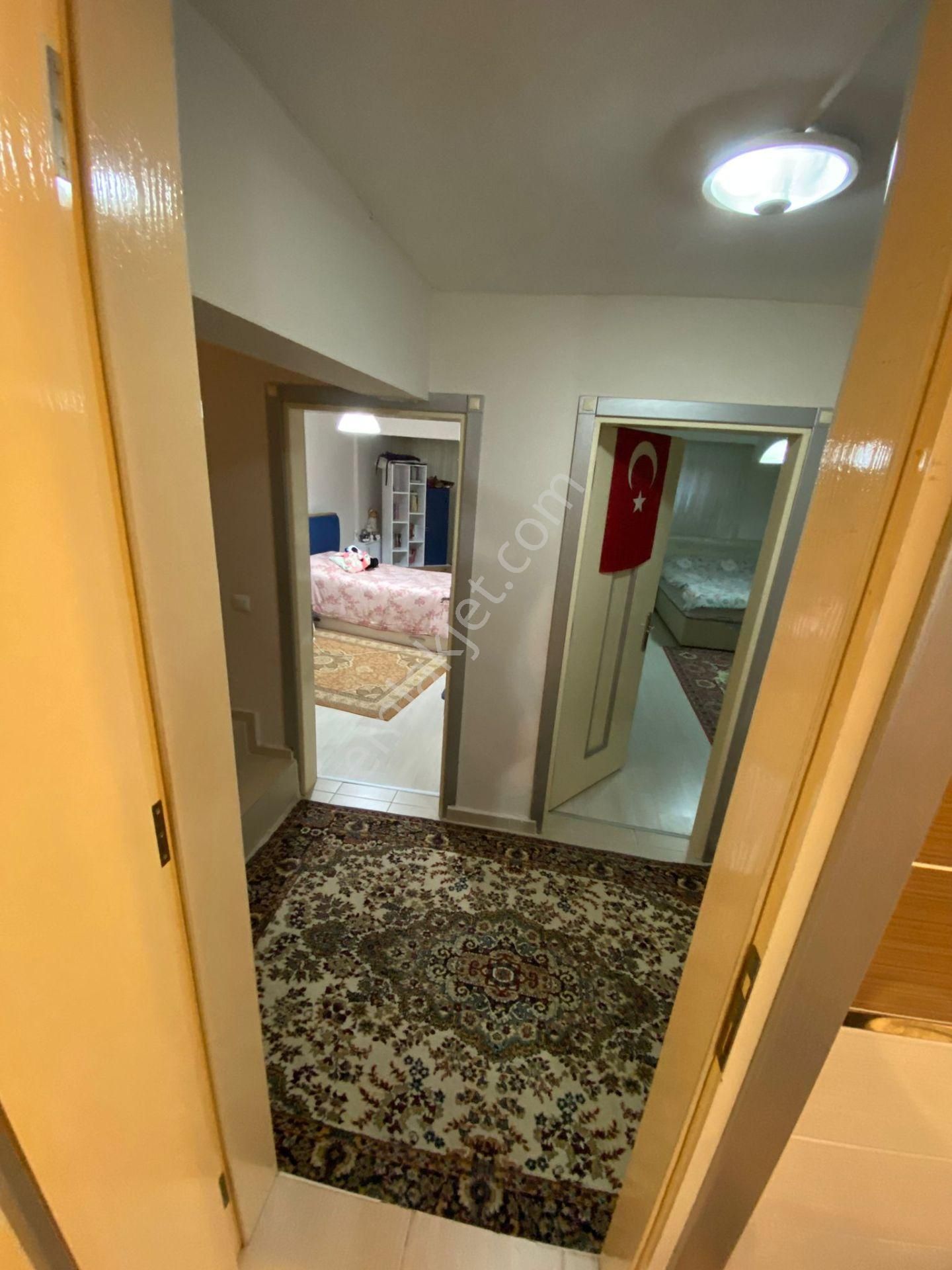 Kaan Emlaktan Feslikan Mahallesinde 3+1 10 Yıllık Satılık Daire - Görsel 13