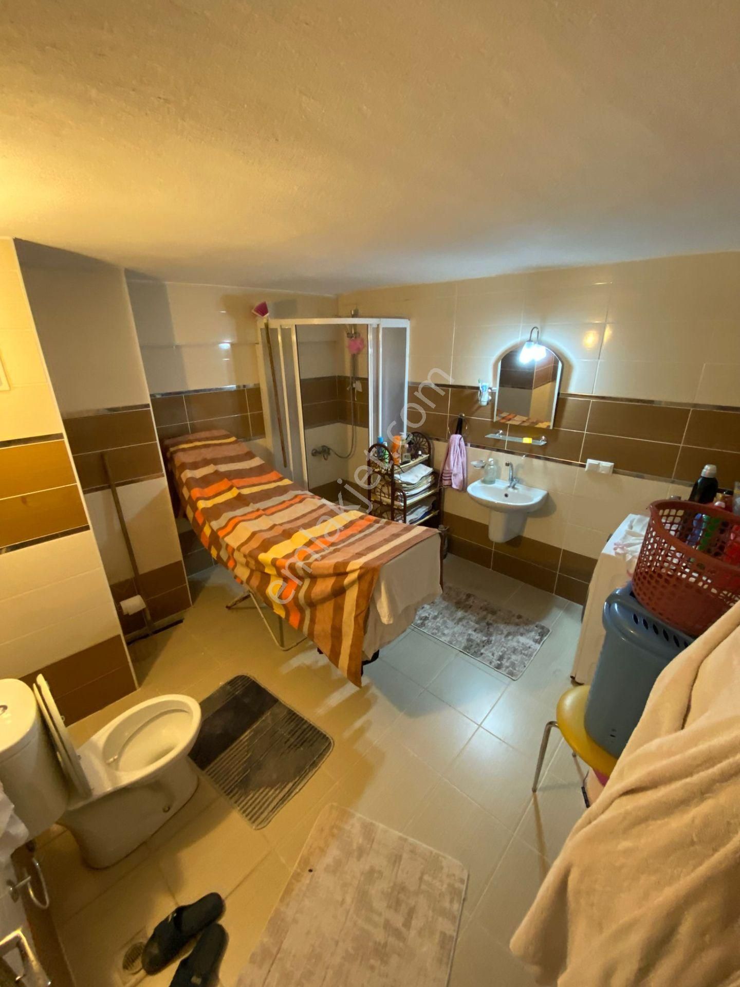 Kaan Emlaktan Feslikan Mahallesinde 3+1 10 Yıllık Satılık Daire - Görsel 10