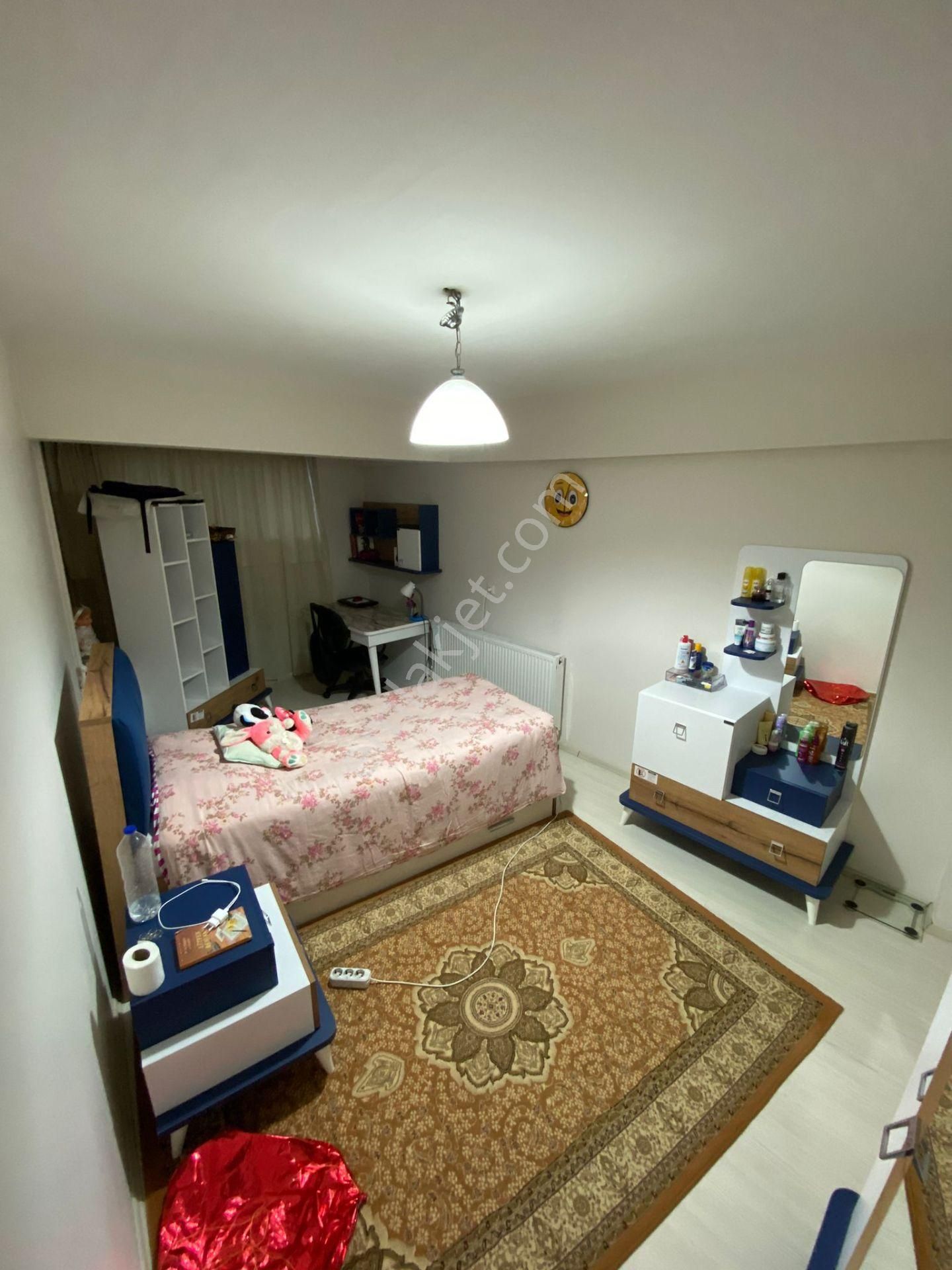 Kaan Emlaktan Feslikan Mahallesinde 3+1 10 Yıllık Satılık Daire - Görsel 7