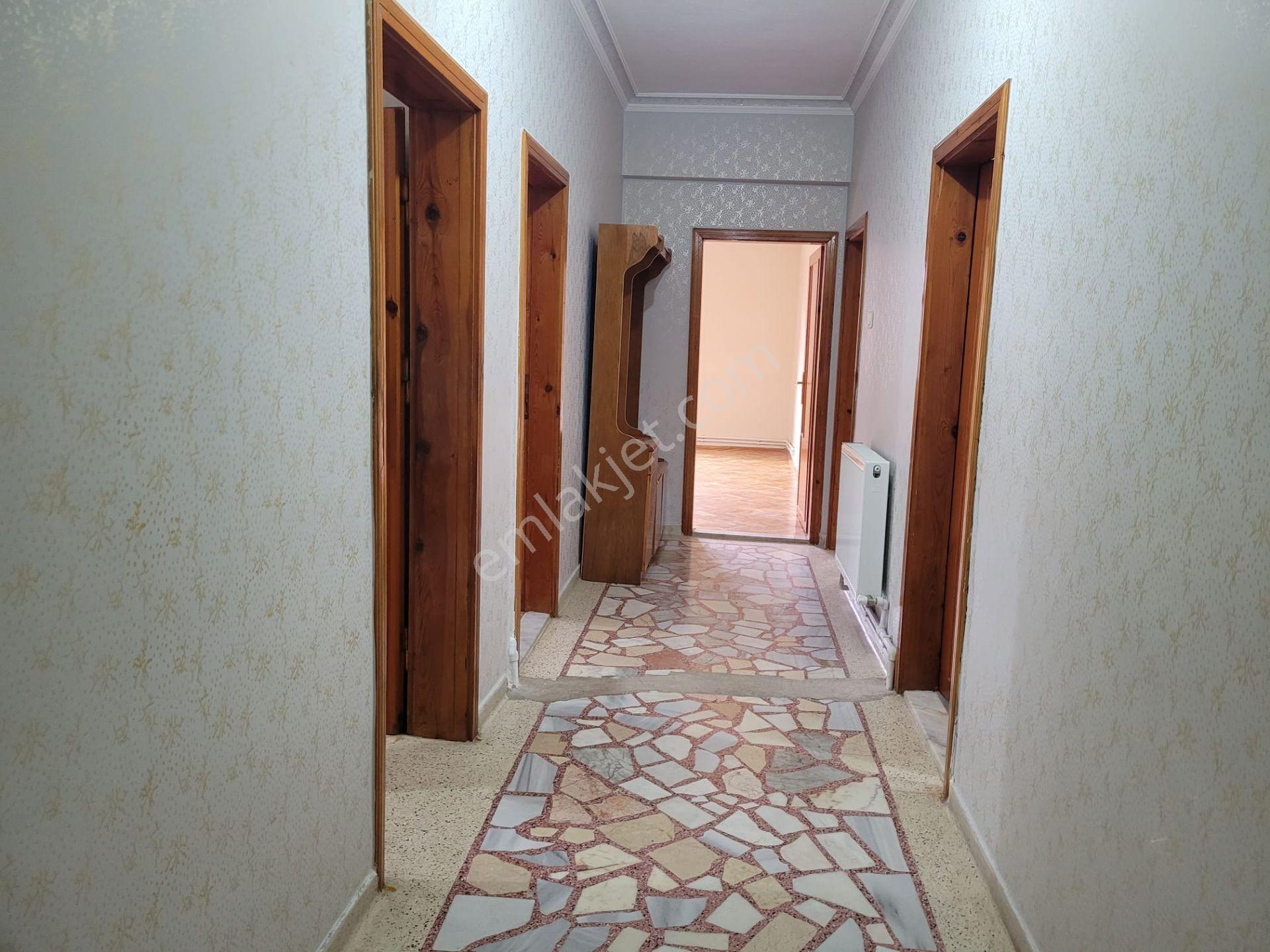 İpekyolu Gayrimenkul Hacıkara Yıldız Evlerinde Satılık 3+1 Daire - Görsel 20