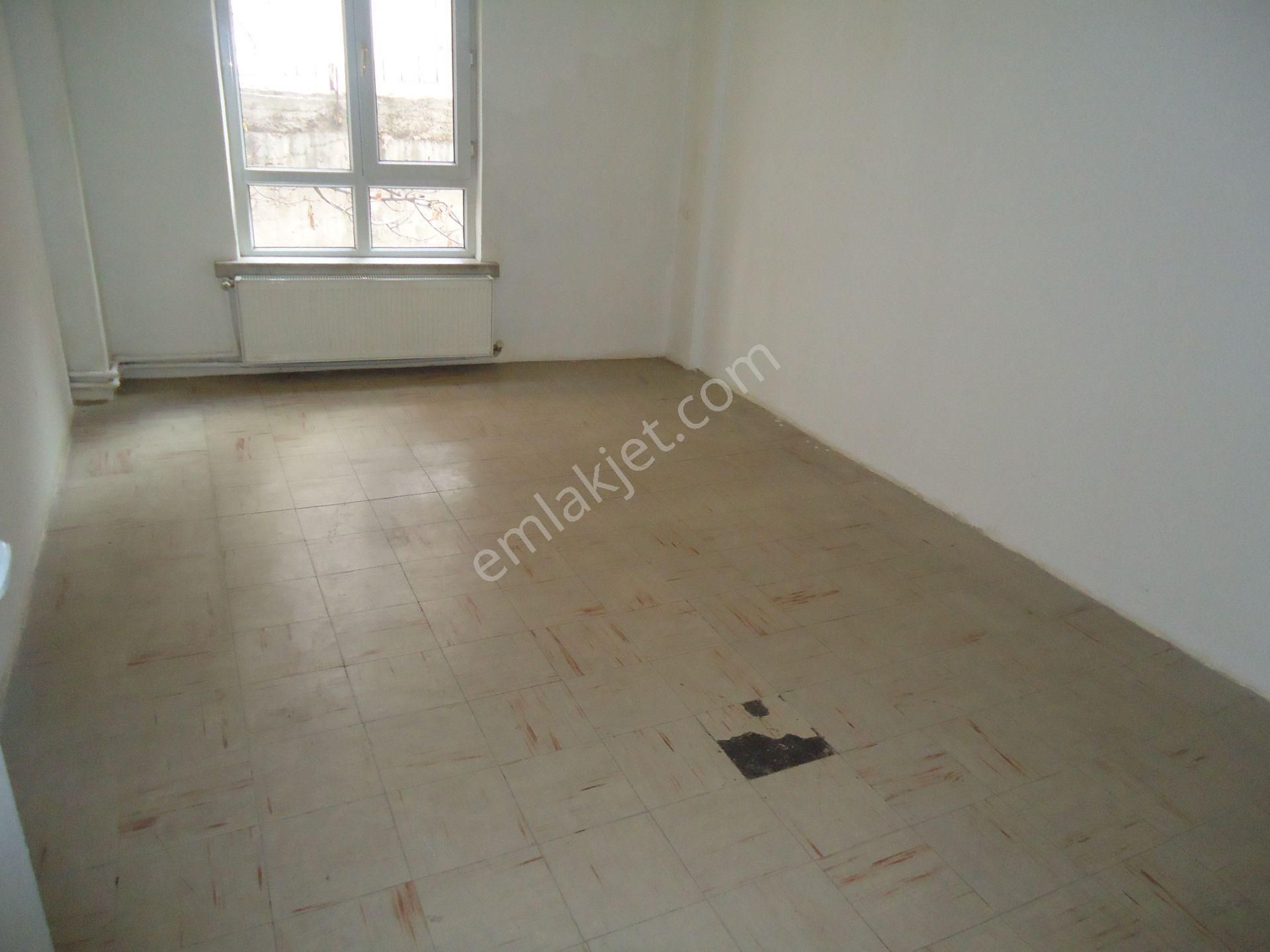 Krc'den Abdülhakhamit Caddesinde Giriş Kat 3+1 Satılık Daire - Görsel 14