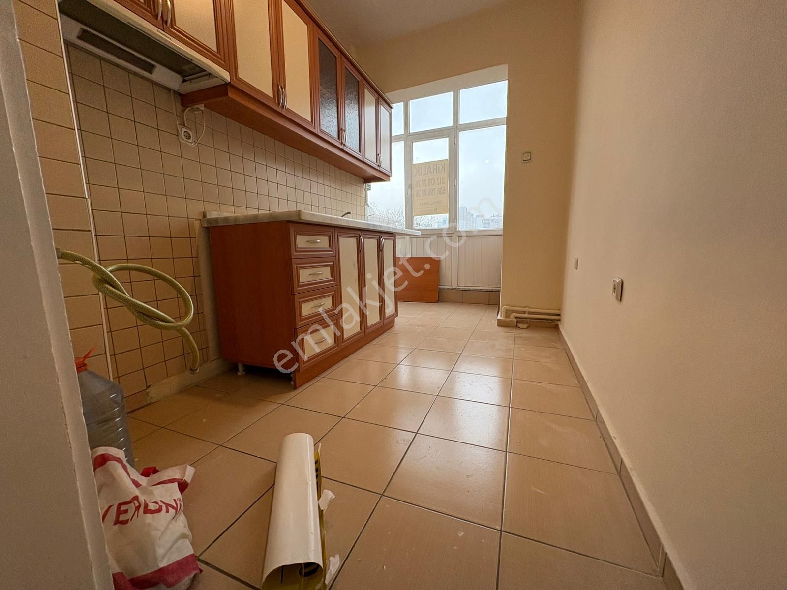 Göral Emlaktan Dikmen Caddesi Üzerinde 3+1 Ara Kat Yapılı Ön Cephe - Görsel 30