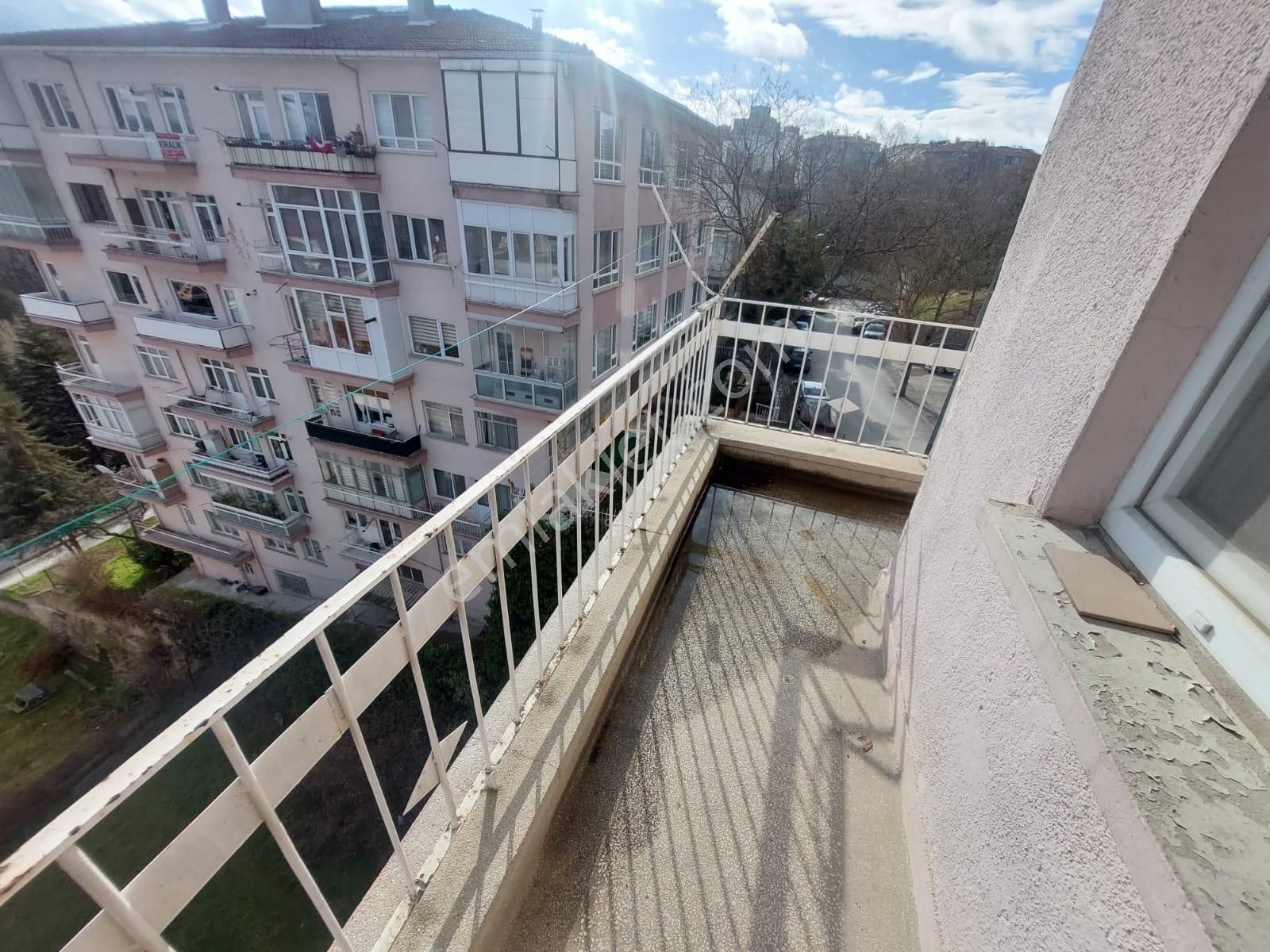 Göral Emlaktan Dikmen Caddesi Üzerinde 3+1 Ara Kat Yapılı Ön Cephe - Görsel 14