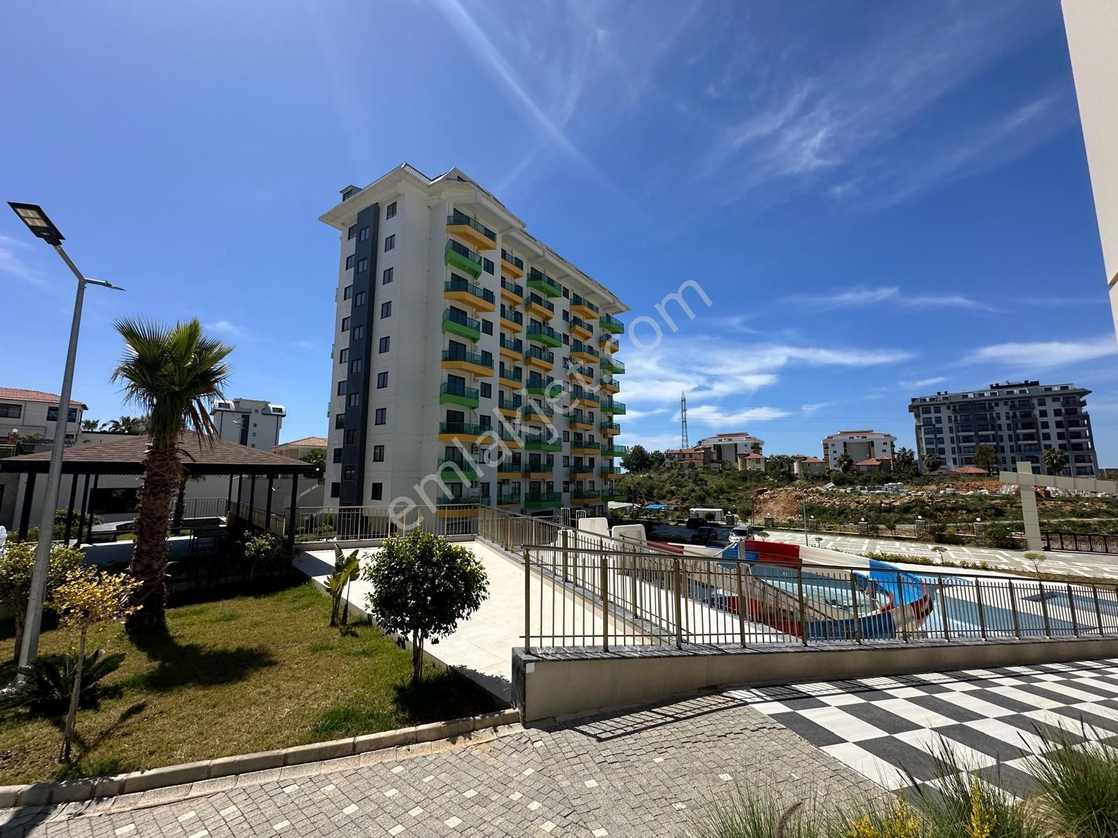 Avsallarda Satılık 1+1 Eşyalı Daire