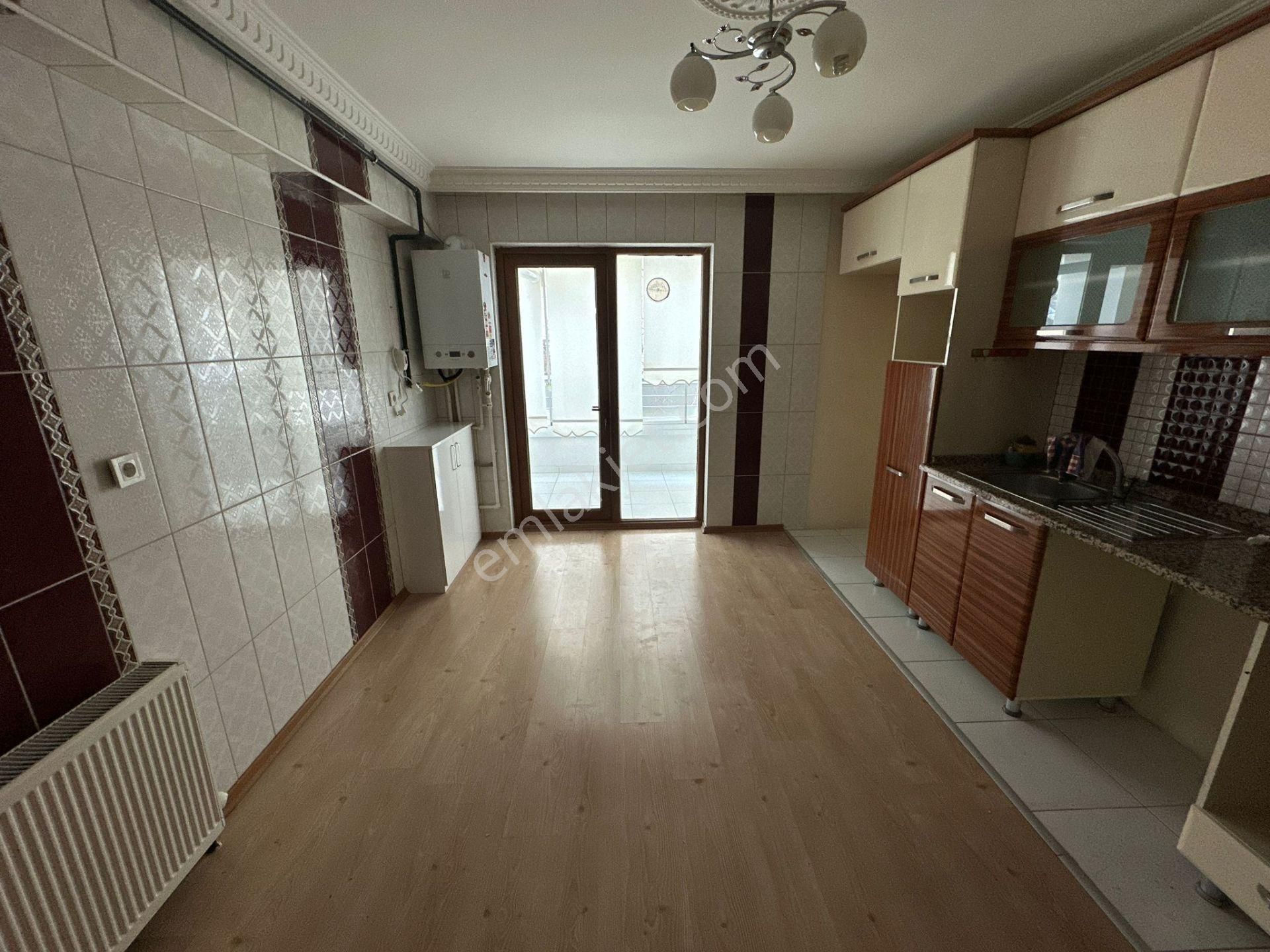 Altındağ - Karapürçek Mahallesi Muradiye Lisesi Yak. Full Yapılı, Altı Dolu 3+1 Satılık Daire !!! - Görsel 5