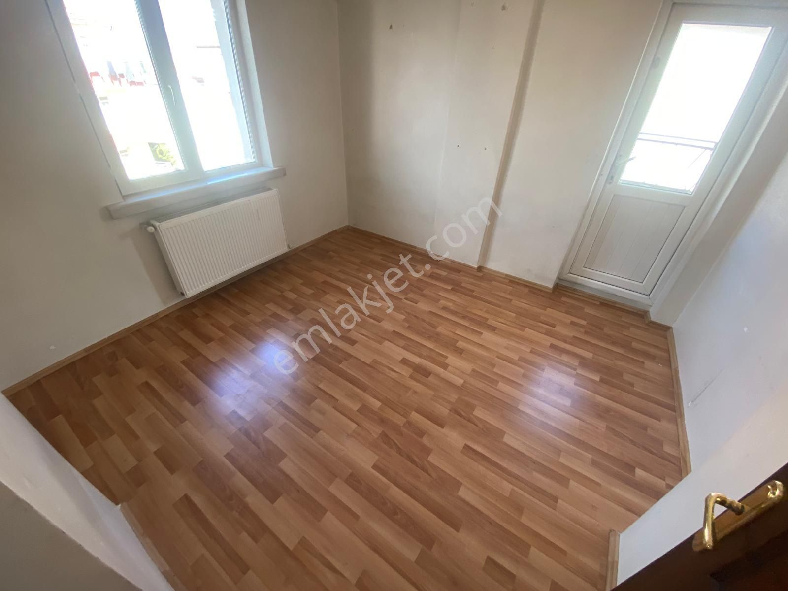 Koza Emlaktan Plevne Mahalesinde Cadde Üzerinde Ara Katta Geniş 3+1 Satılık Daire - Görsel 17