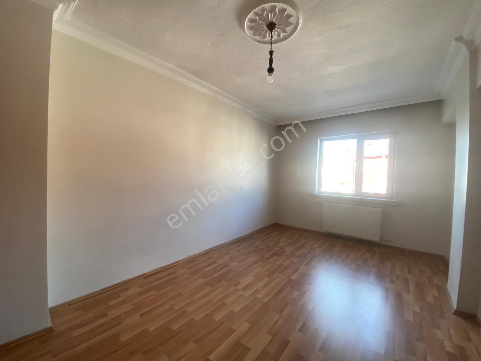 Koza Emlaktan Plevne Mahalesinde Cadde Üzerinde Ara Katta Geniş 3+1 Satılık Daire - Görsel 22