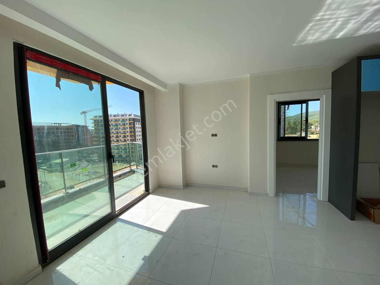 Summer Home'dan Avsallarda Satılık 2+1 Boş Daire - Görsel 2