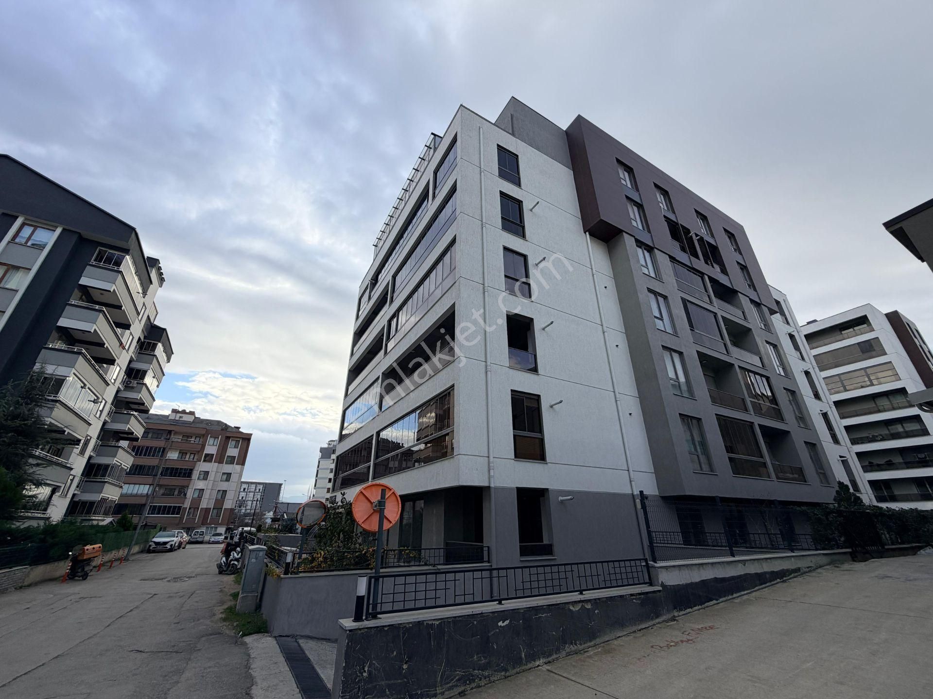 Özlüce Park Trio Evlerinde Full Eşyalı 2+1 Kiralık Daire - Görsel 2