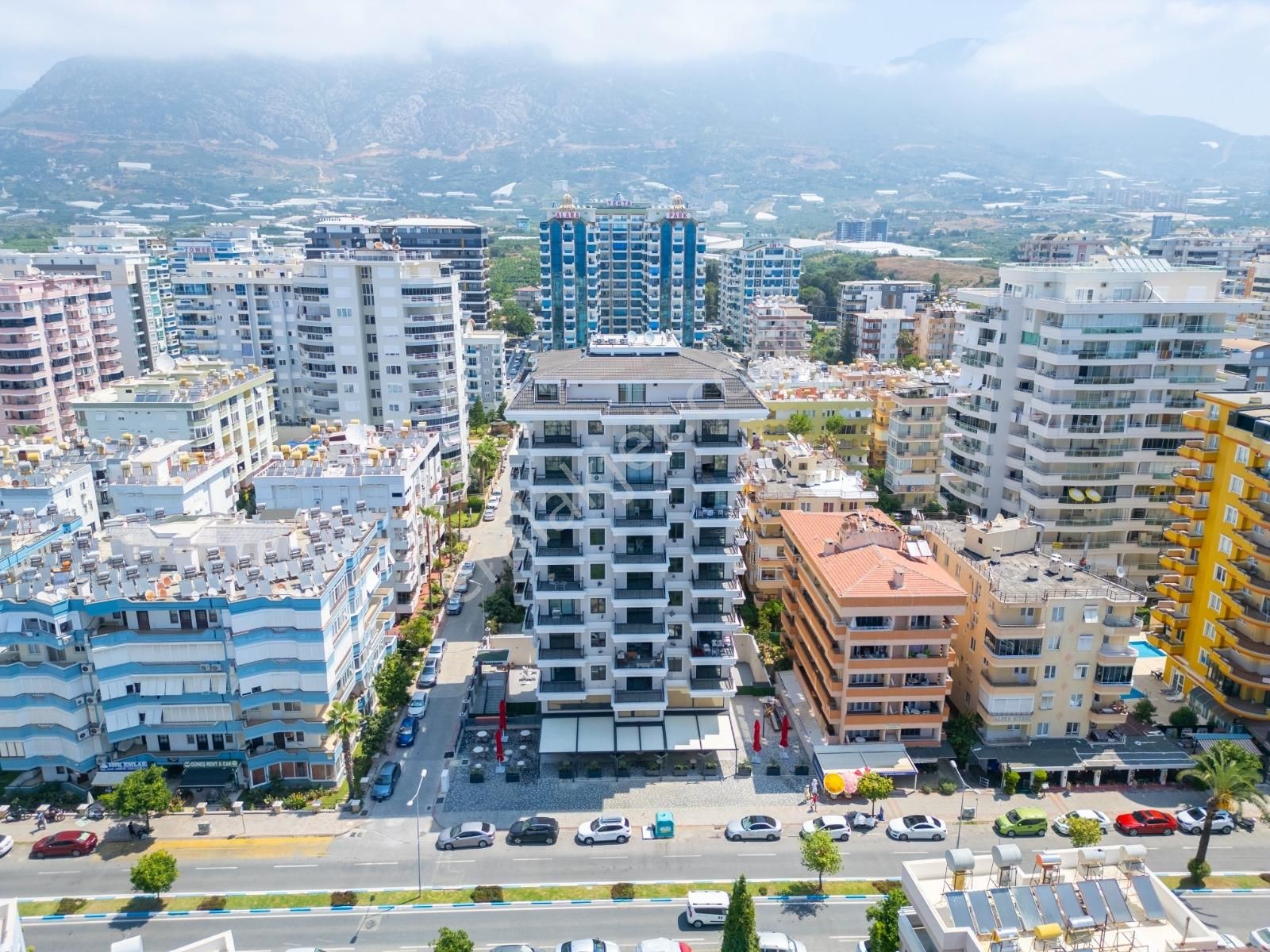 Alanya Mahmutlarda Satılık 2+1 Deniz Manzaralı Boş Daire