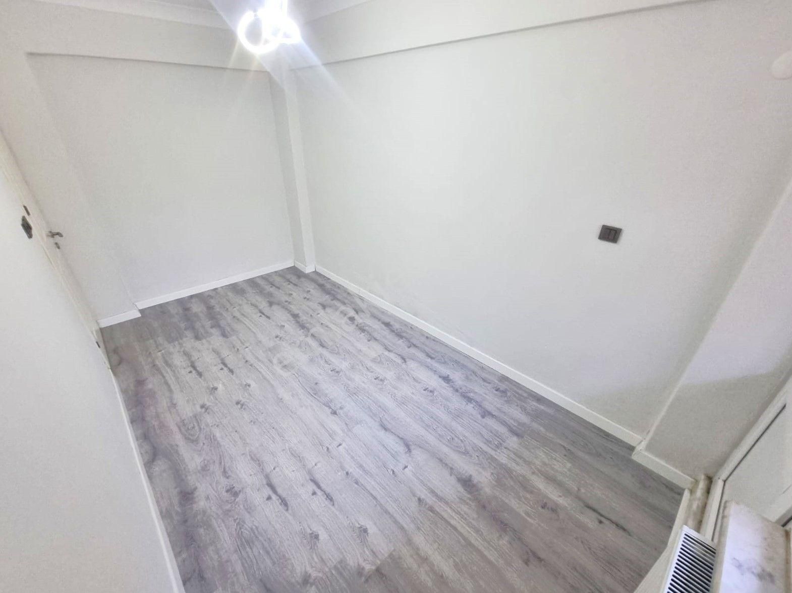 Aygül'den Akçay Merkez'de Geniş Bahçe Kullanımlı Ön Cephe Masrafsız Ayrı Mutfaklı 2+1 Satılık Daire - Görsel 17