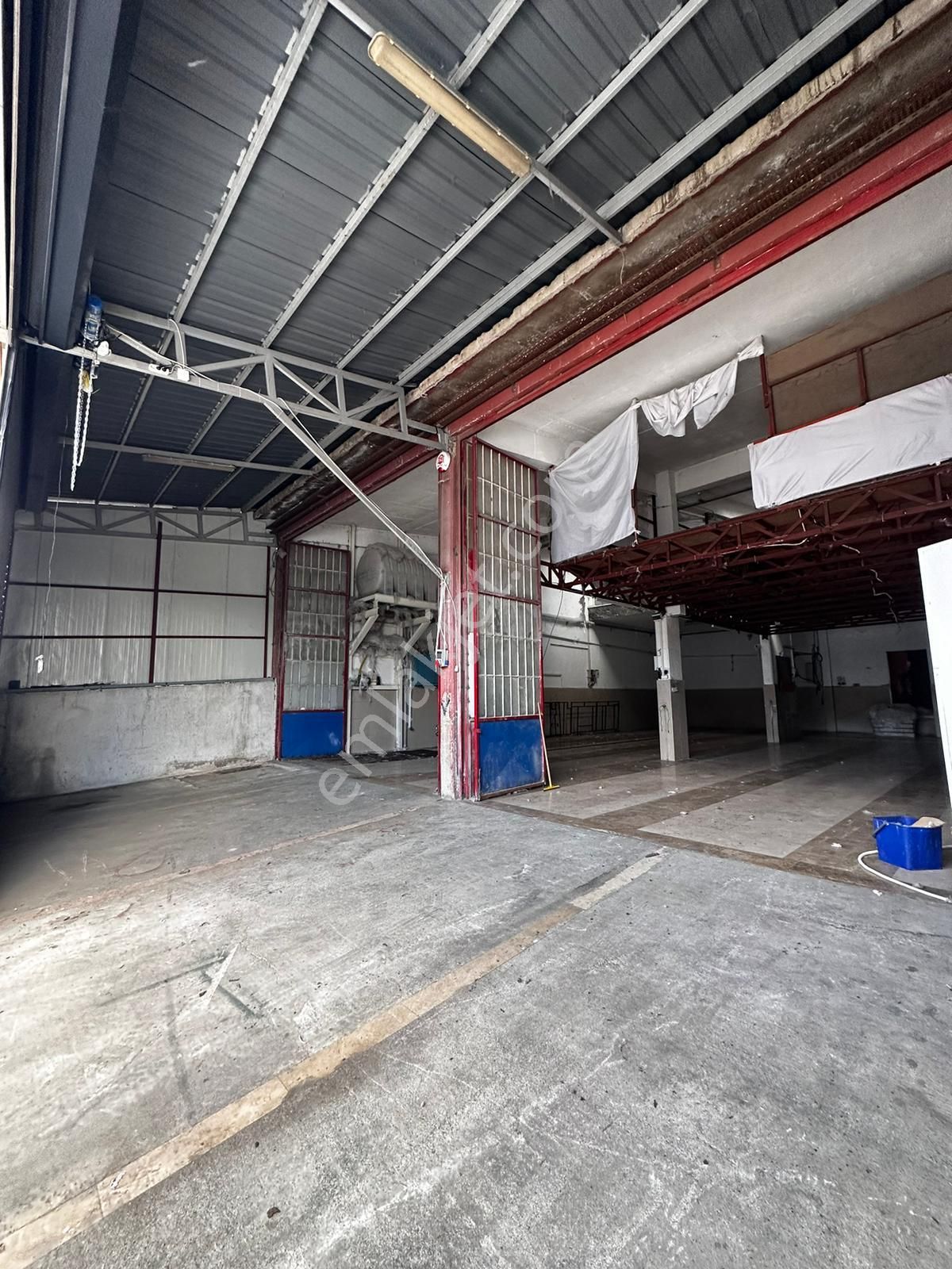 Otosansitte Kiralık Masrafsızsız Temiz Dükkan - Görsel 3