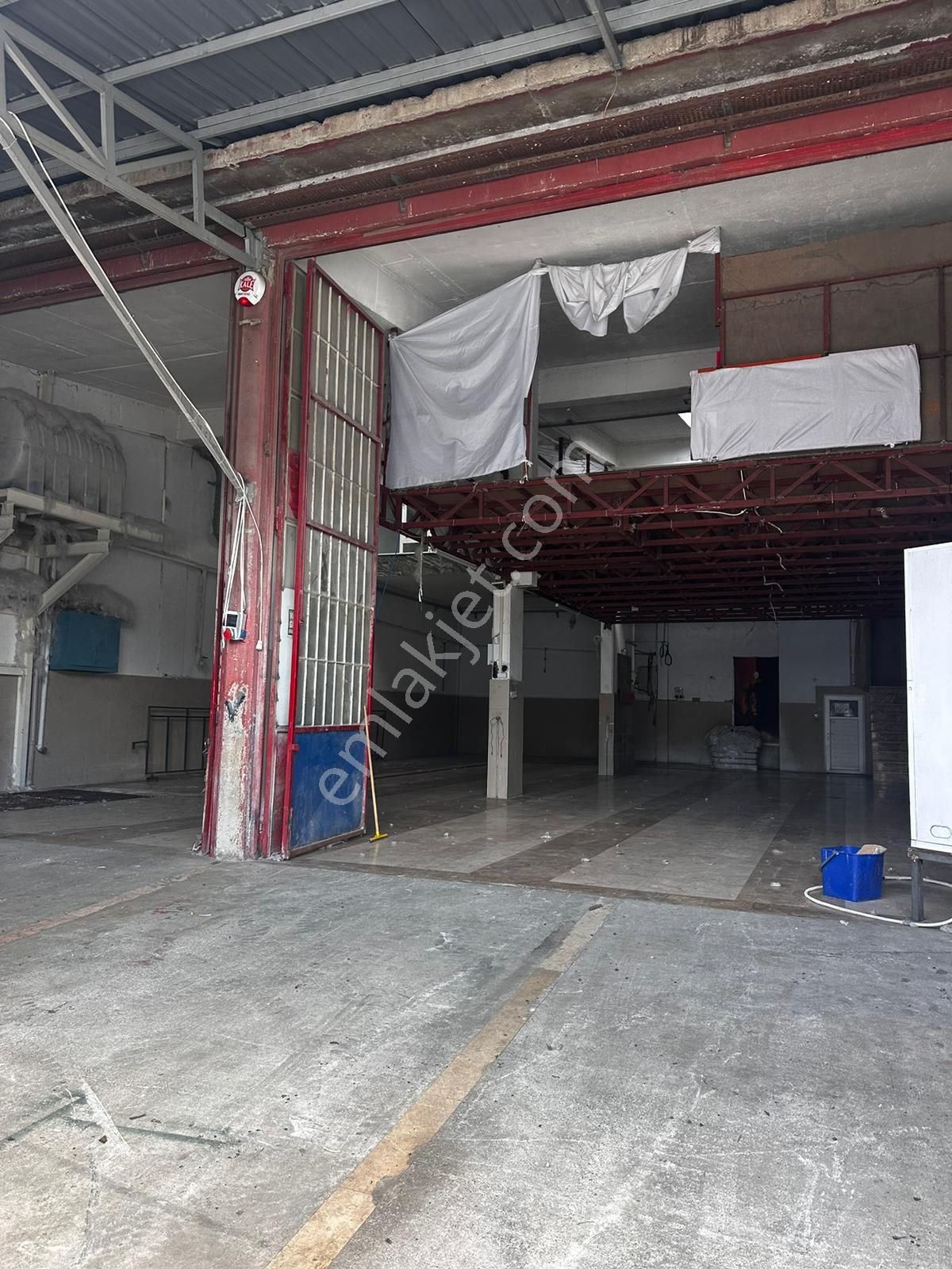 Otosansitte Kiralık Masrafsızsız Temiz Dükkan - Görsel 2