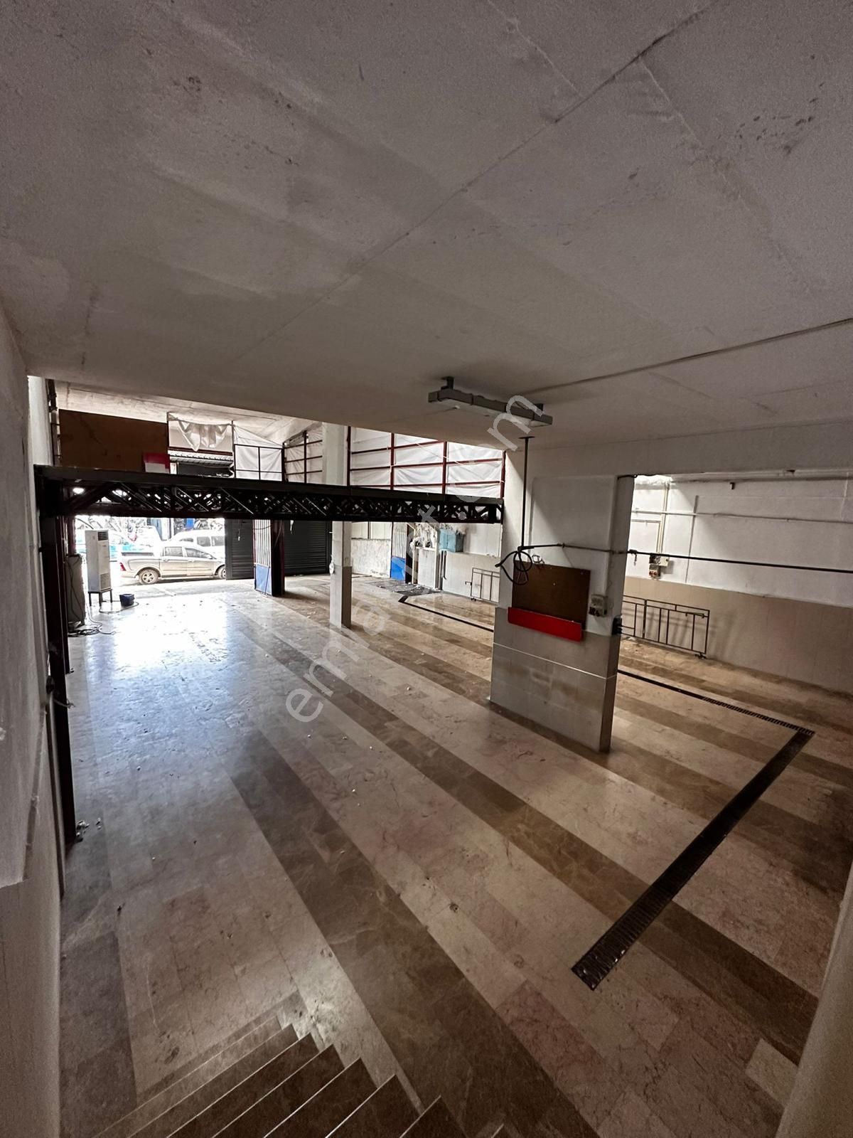 Otosansitte Kiralık Masrafsızsız Temiz Dükkan - Görsel 8