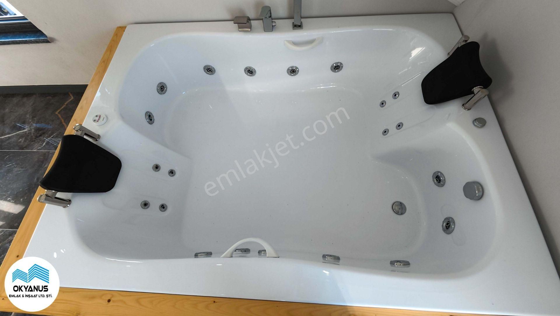 Kocaali De Geniş Bahçeli Jakuzili Denize 50 Adım Şık 3+1 Villa - Görsel 26