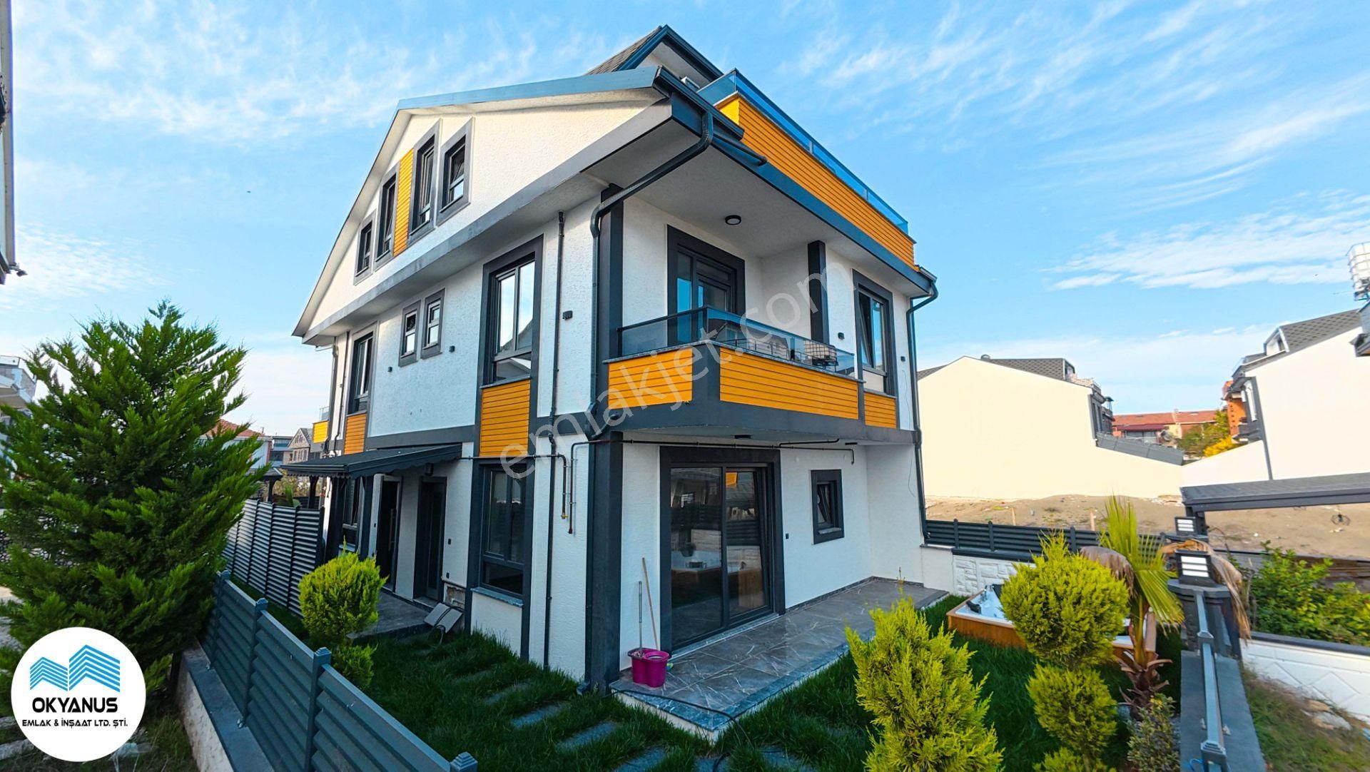 Kocaali De Geniş Bahçeli Jakuzili Denize 50 Adım Şık 3+1 Villa - Görsel 4