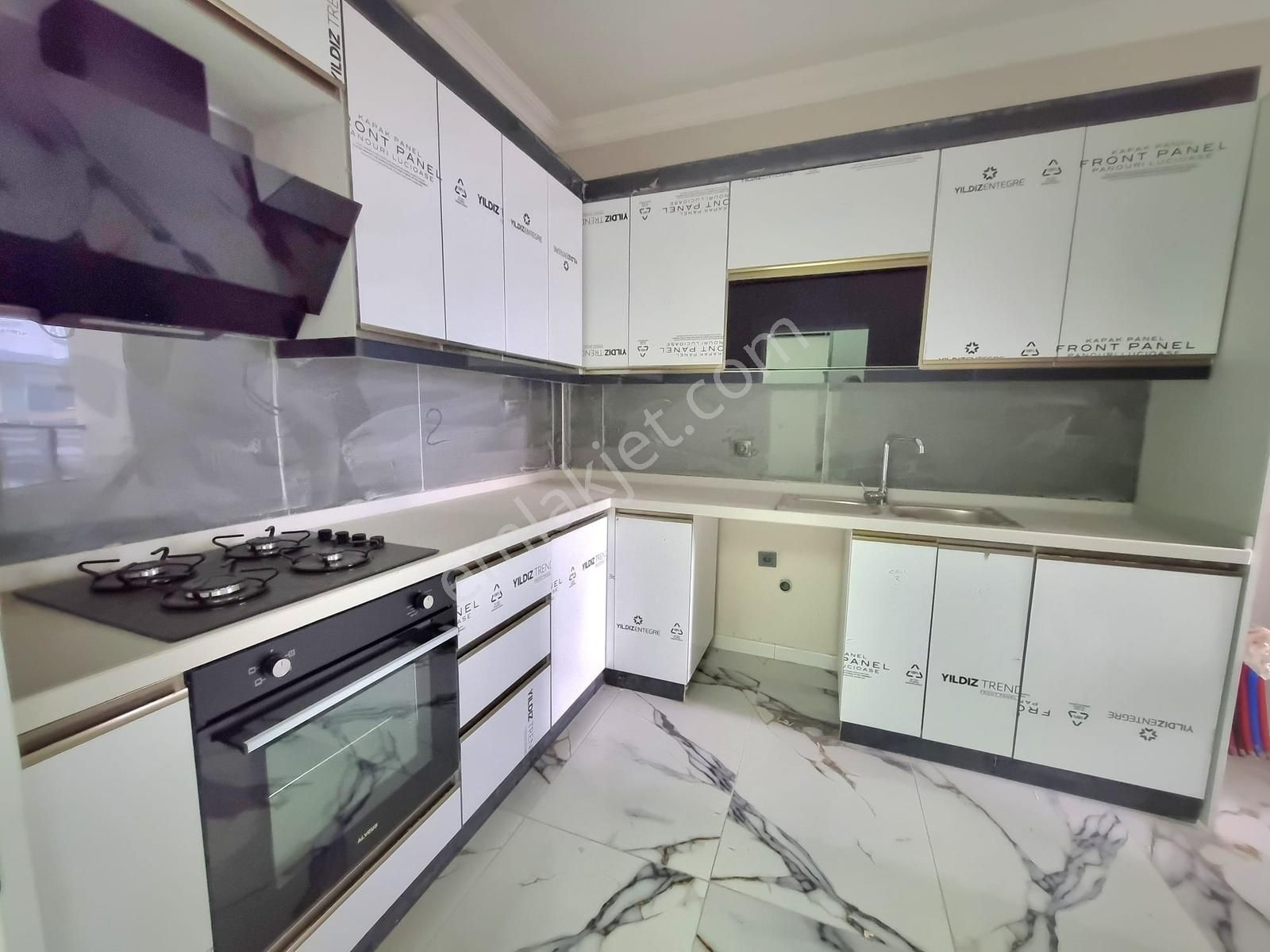 Yenikent Satılık 3+1 Park Cepheli Yüksek Giriş Kat Uygun Daire - Görsel 5