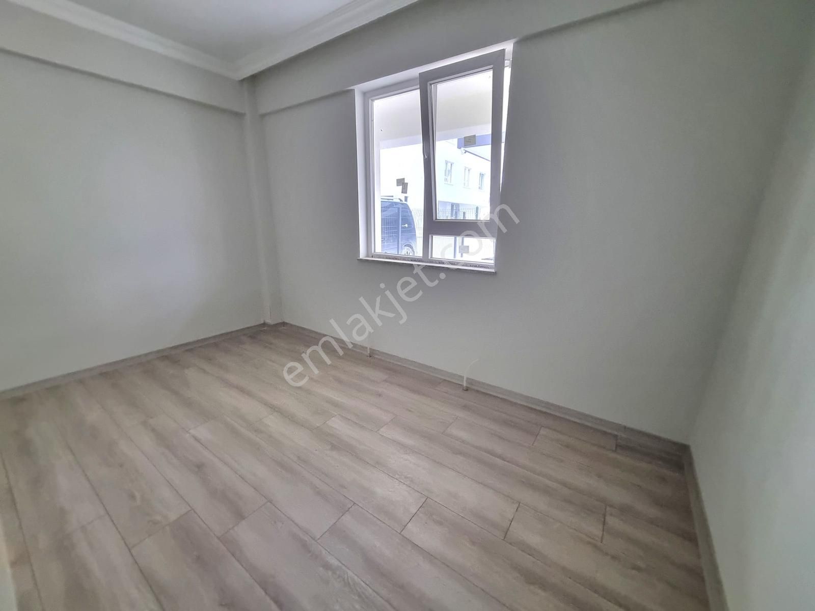 Yenikent Satılık 3+1 Park Cepheli Yüksek Giriş Kat Uygun Daire - Görsel 2