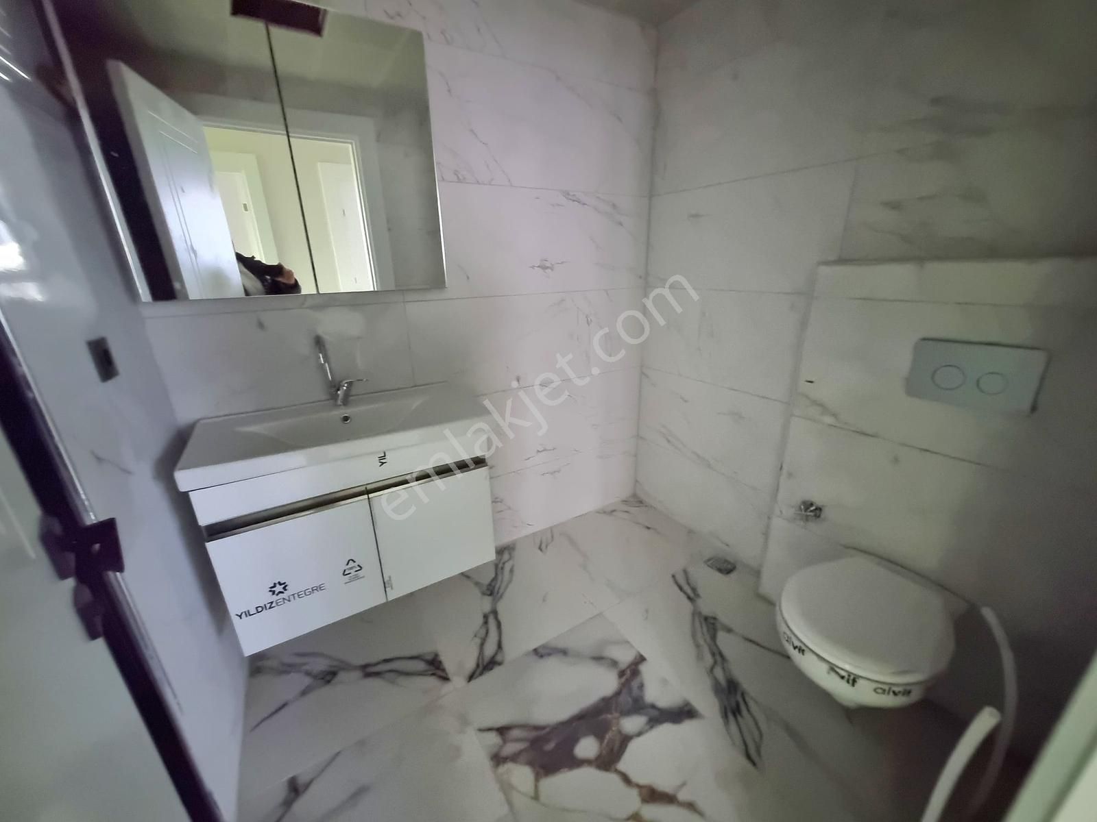 Yenikent Satılık 3+1 Park Cepheli Yüksek Giriş Kat Uygun Daire - Görsel 4