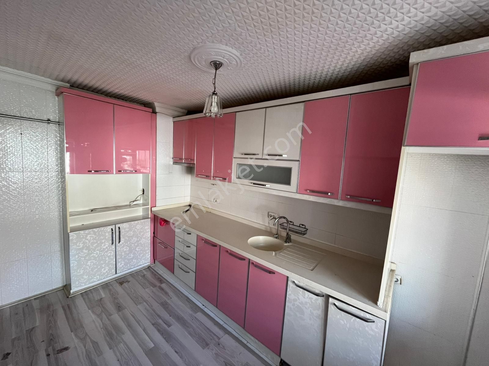 Sincan Plevne Mahallesinde 3+1 Harika Konumda Kiralık Daire - Görsel 2