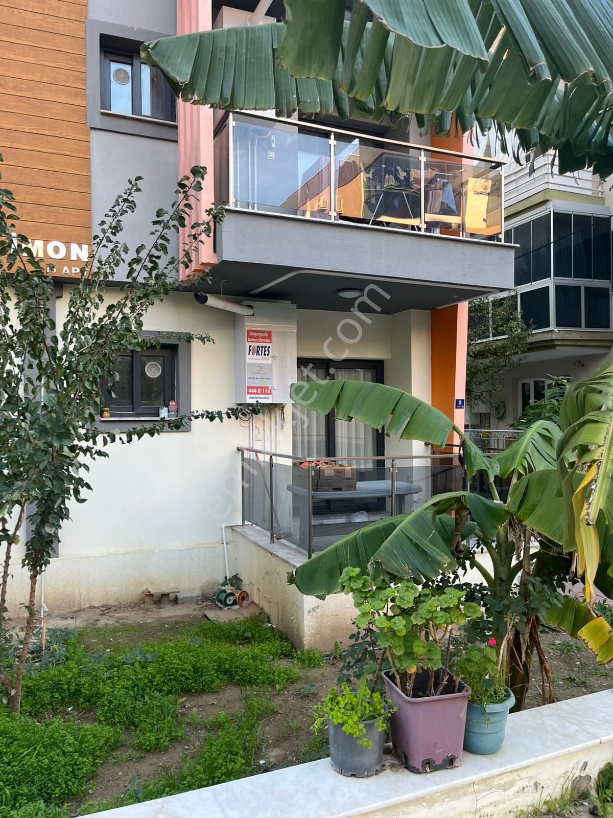 Kuşadası Ege Mahallesi 1+1 Eşyalı • Bahçe Katı • Doğalgazlı Kiralık Daire - Görsel 4