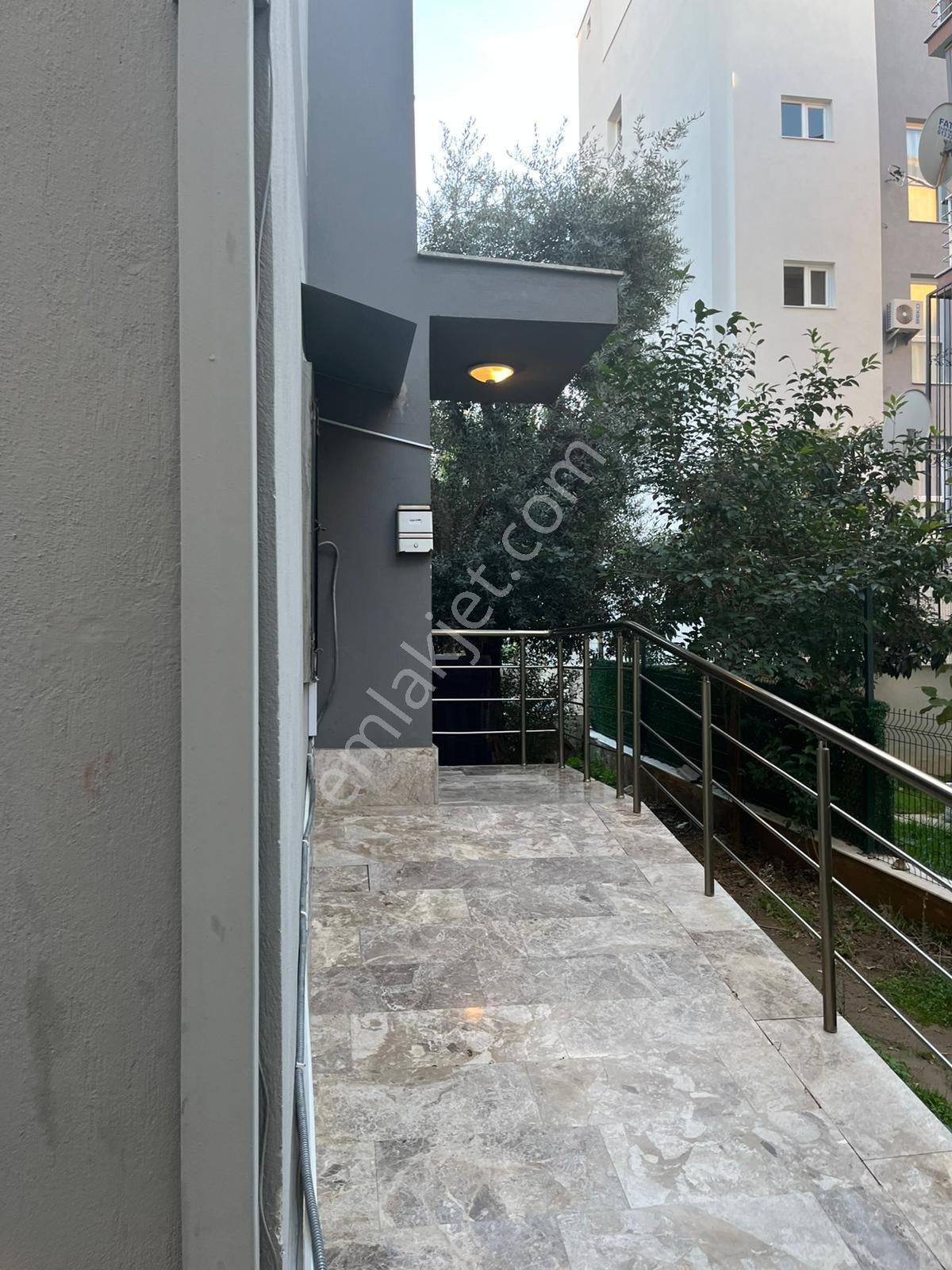Kuşadası Ege Mahallesi 1+1 Eşyalı • Bahçe Katı • Doğalgazlı Kiralık Daire - Görsel 8