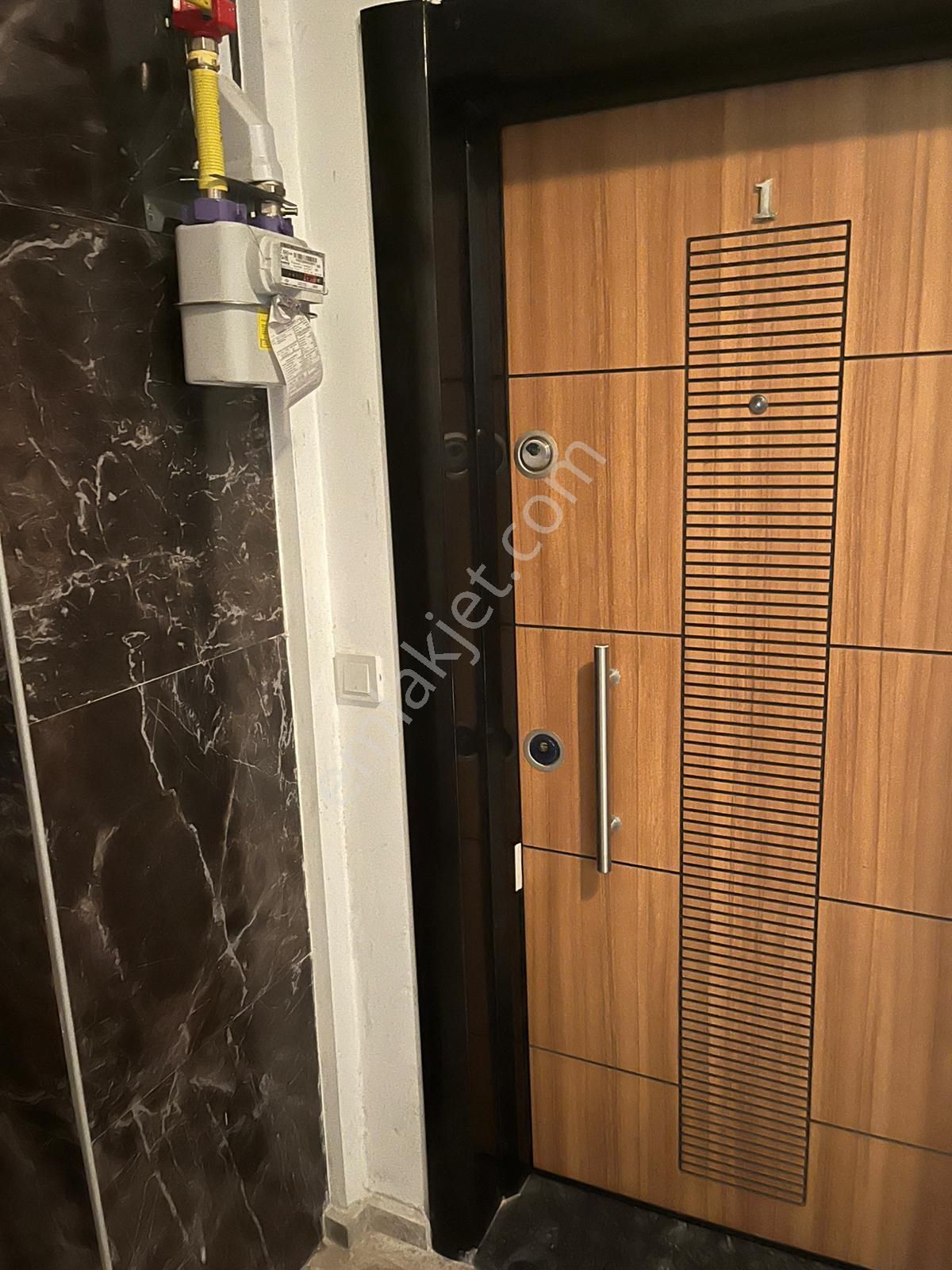 Kuşadası Ege Mahallesi 1+1 Eşyalı • Bahçe Katı • Doğalgazlı Kiralık Daire - Görsel 9