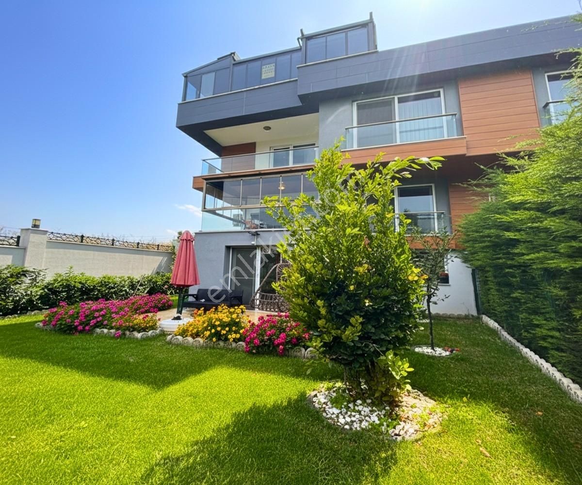 Full Konseptli Eşsiz Deniz Manzaralı Site İçi Asansörlü Villa - Görsel 12