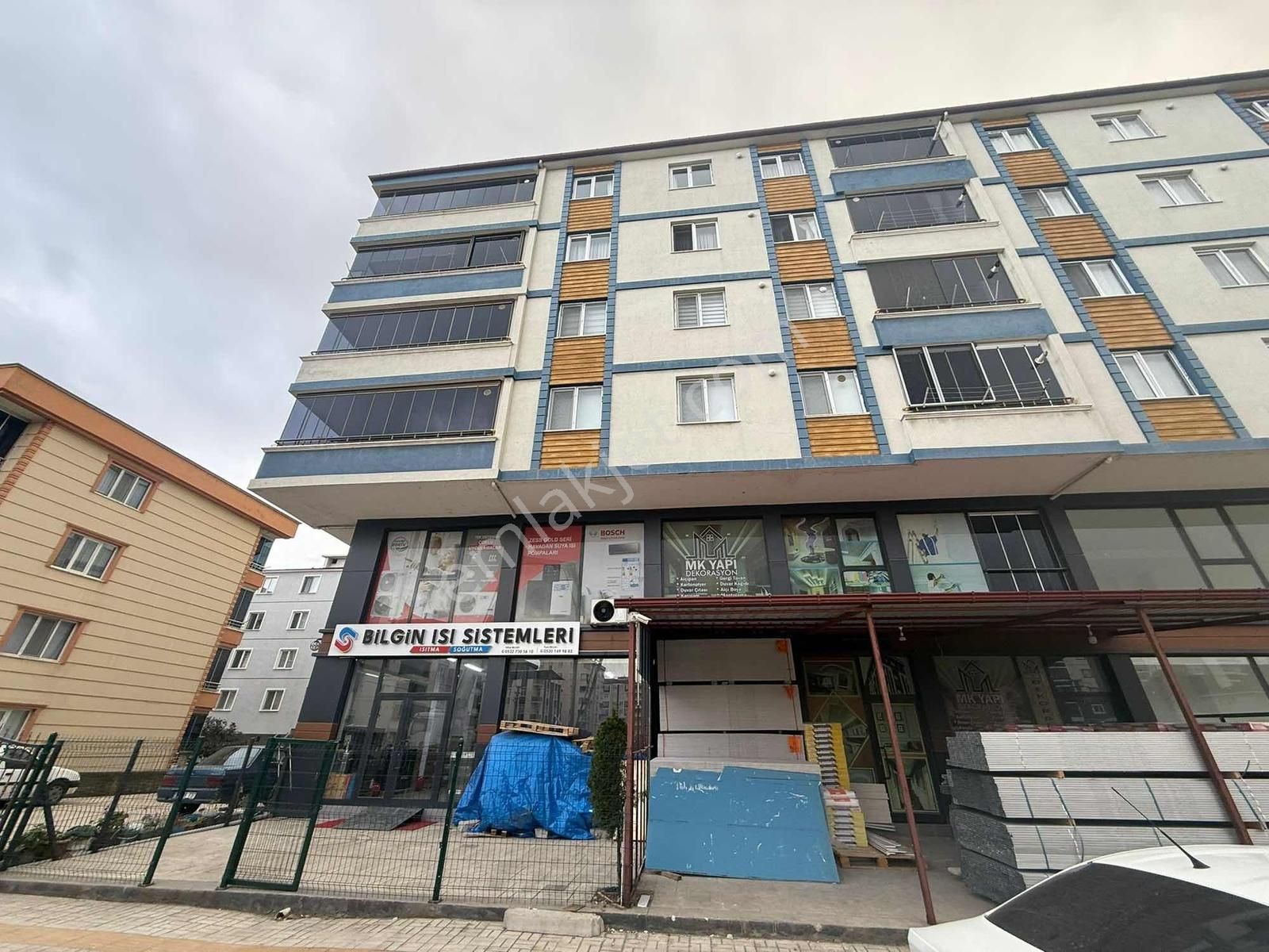 Yağmur Emlaktan Satılık Süper Konum Fırsat Dükkan - Görsel 4