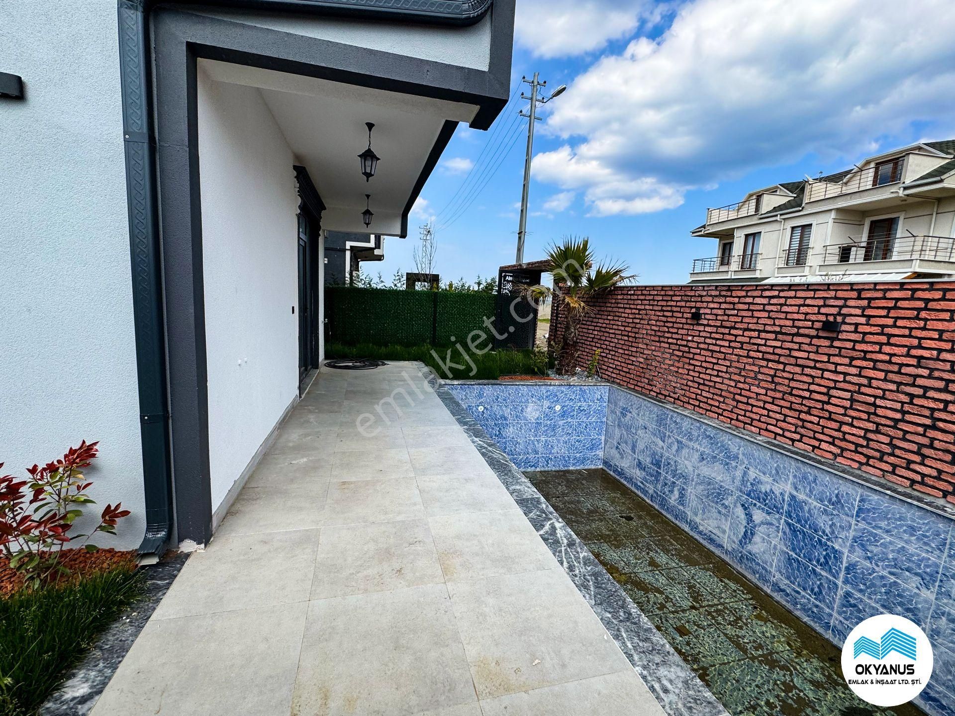 Kocaali De Denize 2 Prsl, Havuzlu Ve İskanlı Ön-arka Cepheli Villa Satışta - Görsel 11