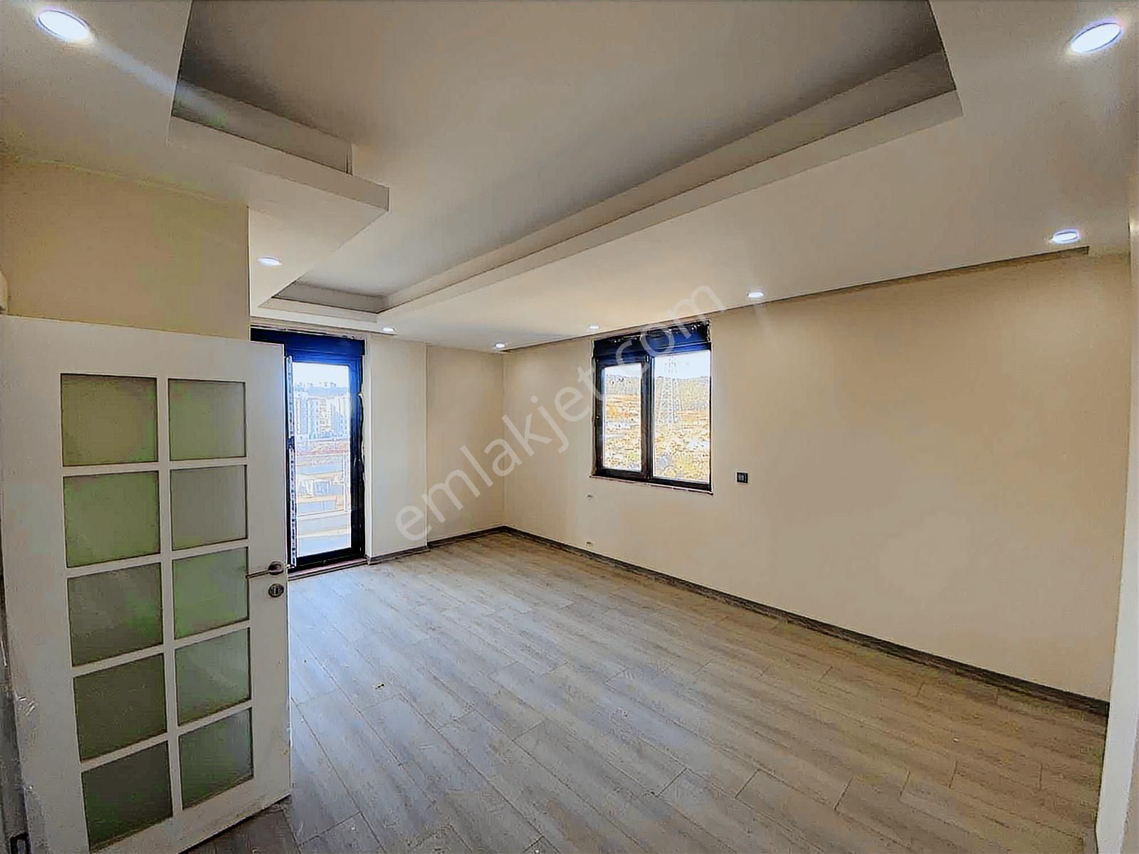 Varsak Karşıyaka'da Sıfır 2+1 Havuzlu Site - Görsel 13