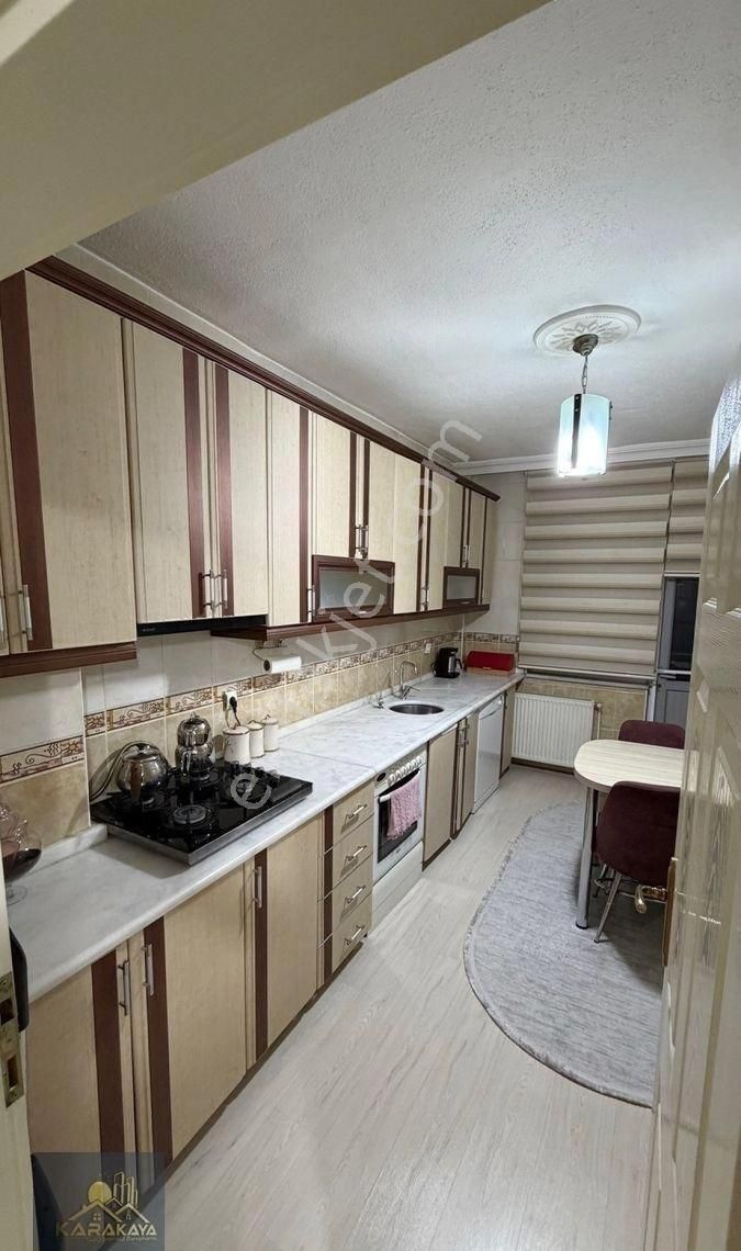 Karakaya Emlak Ofisinden Zafer Mahallesinde Harika Kaçmaz Konumda Yapılı Daire - Görsel 2