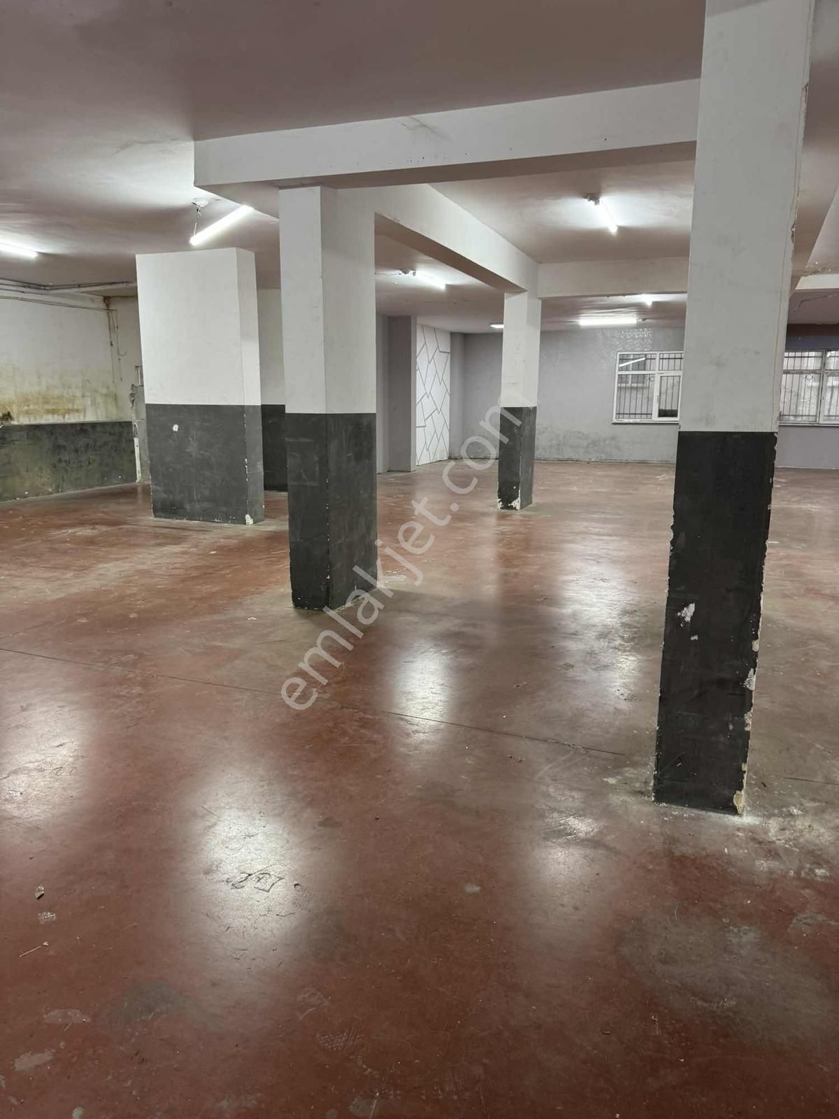 Arnavutköy Merkezde Kiralık 500m2 Düz Girişli Kullanışlı Dükkan - Görsel 8