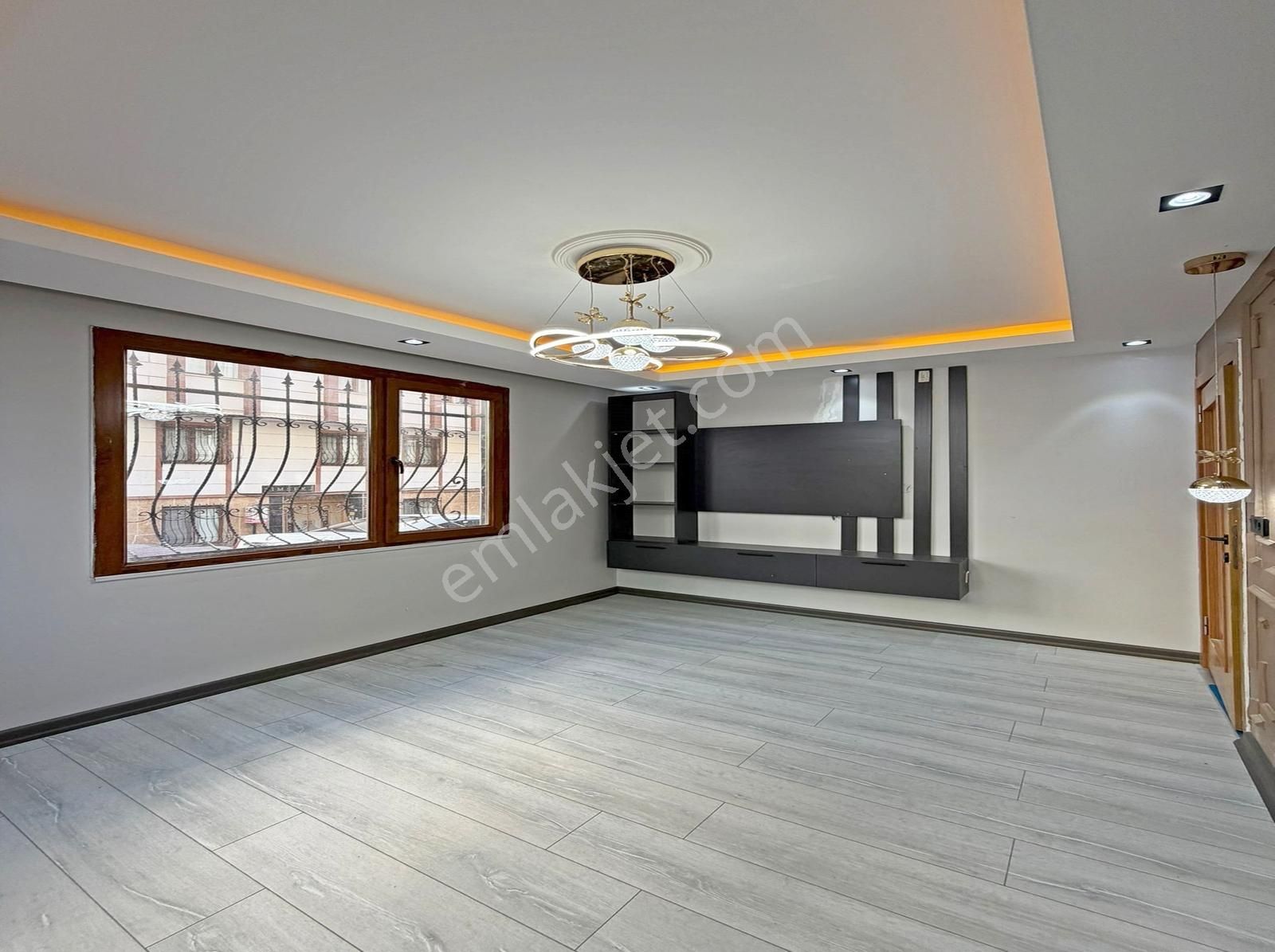 Başkent Yapı'dan Metrobüse Ve Caddeye Yakın 1+1 Giriş Katı - Görsel 6