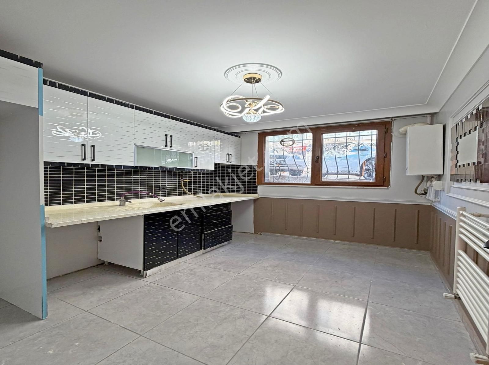 Başkent Yapı'dan Metrobüse Ve Caddeye Yakın 1+1 Giriş Katı - Görsel 5