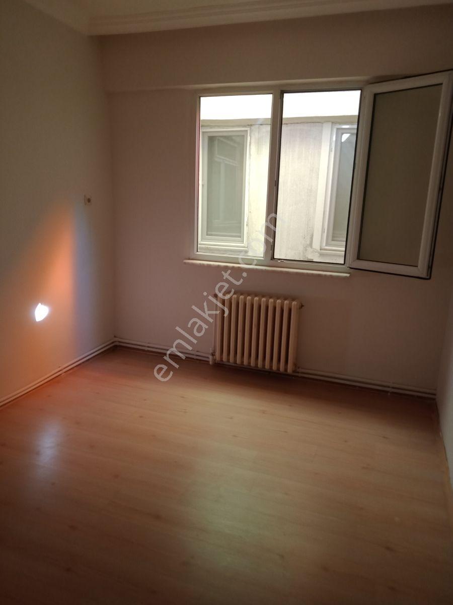 Lapseki Cadde Üzeri Geniş 3+1 Daire - Görsel 33