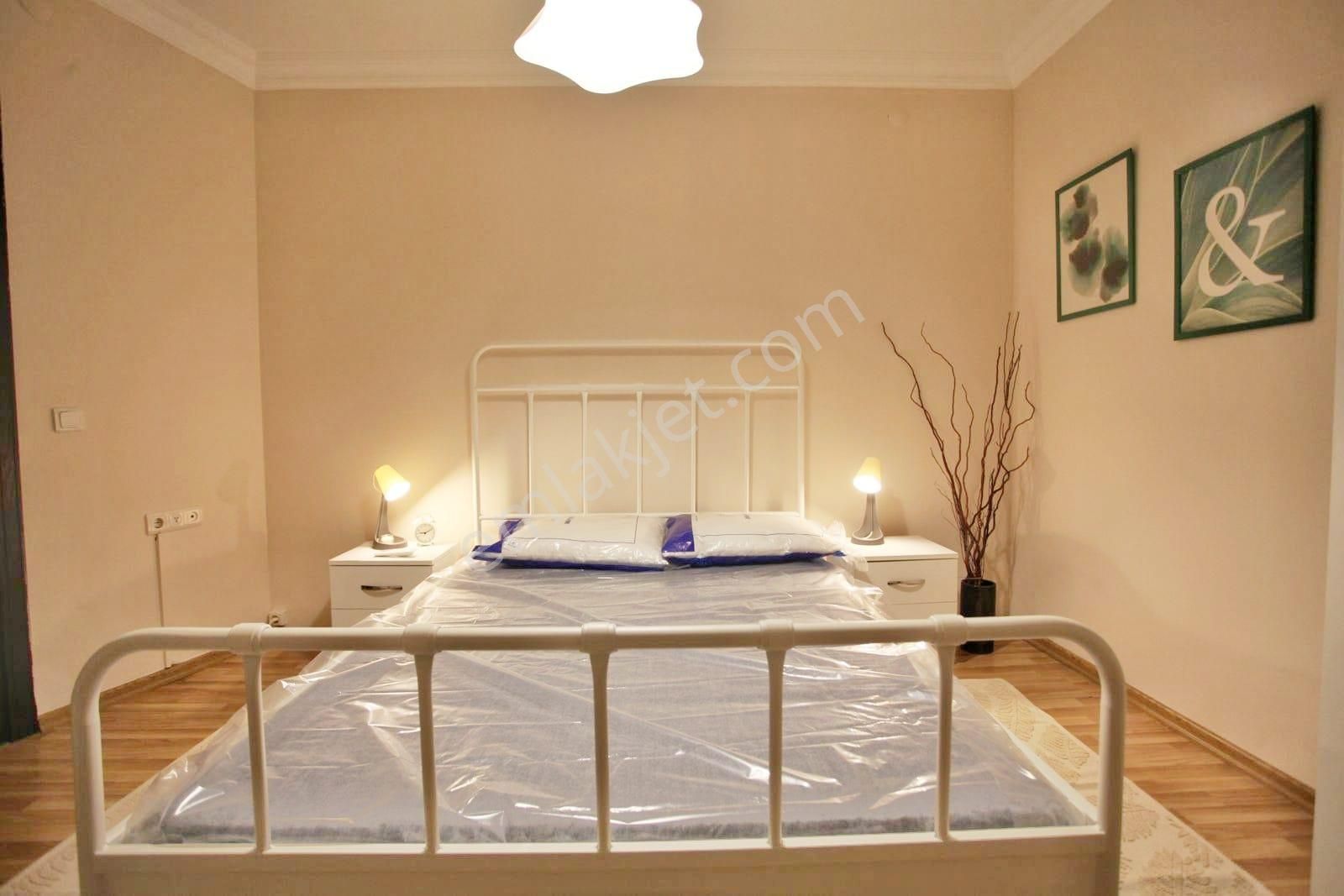 Önder Sağlam Güzeloba Mobilyalı Kiralık 1+1 Bahçe Kat Ayrı Mutfak - Görsel 24