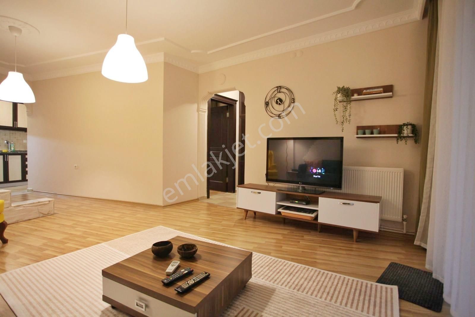 Önder Sağlam Güzeloba Mobilyalı Kiralık 1+1 Bahçe Kat Ayrı Mutfak - Görsel 12