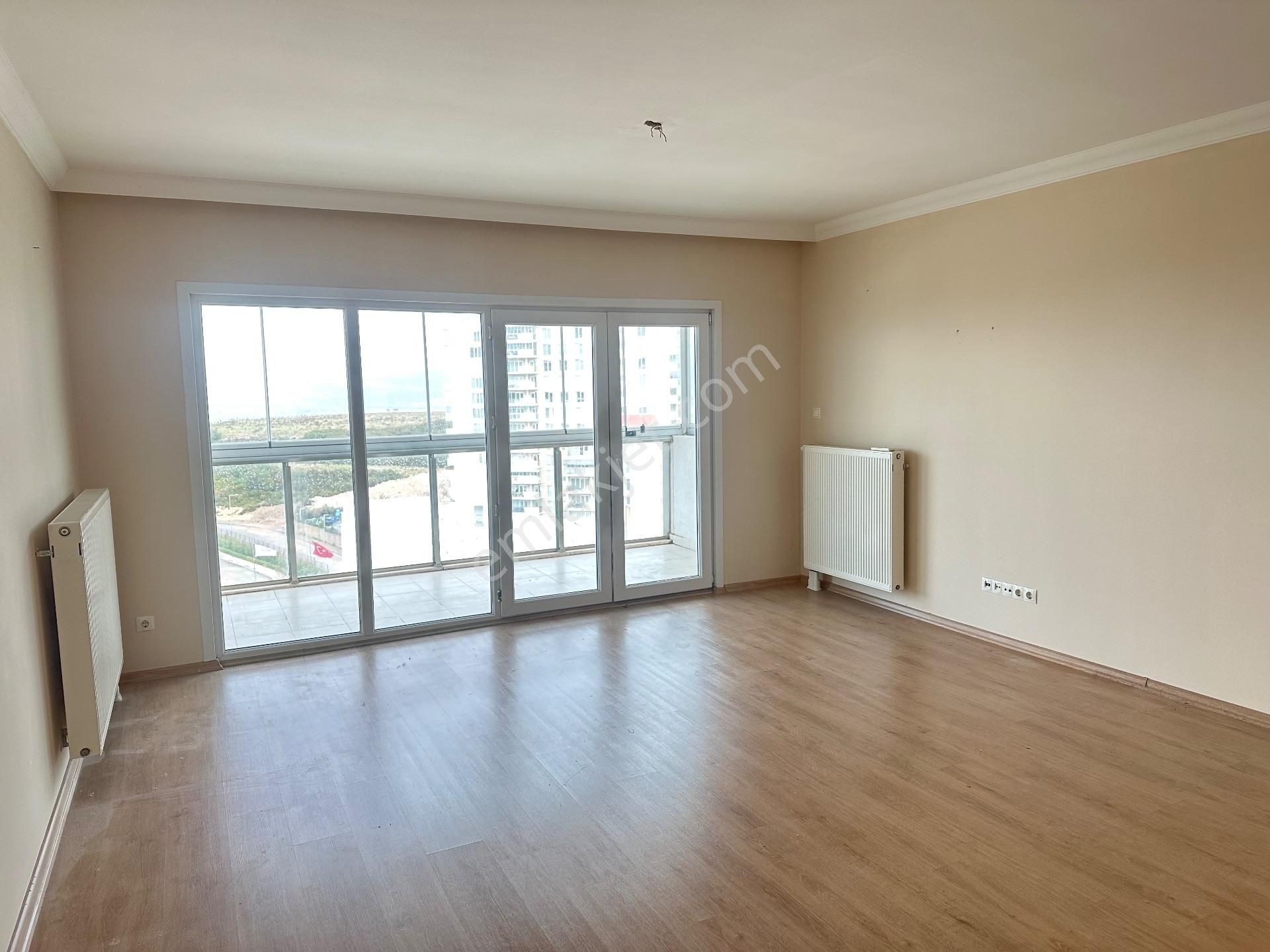 Oyak Buca 1.etap Kiralık 3+1 Daire Remax Model Küçükerol - Görsel 4