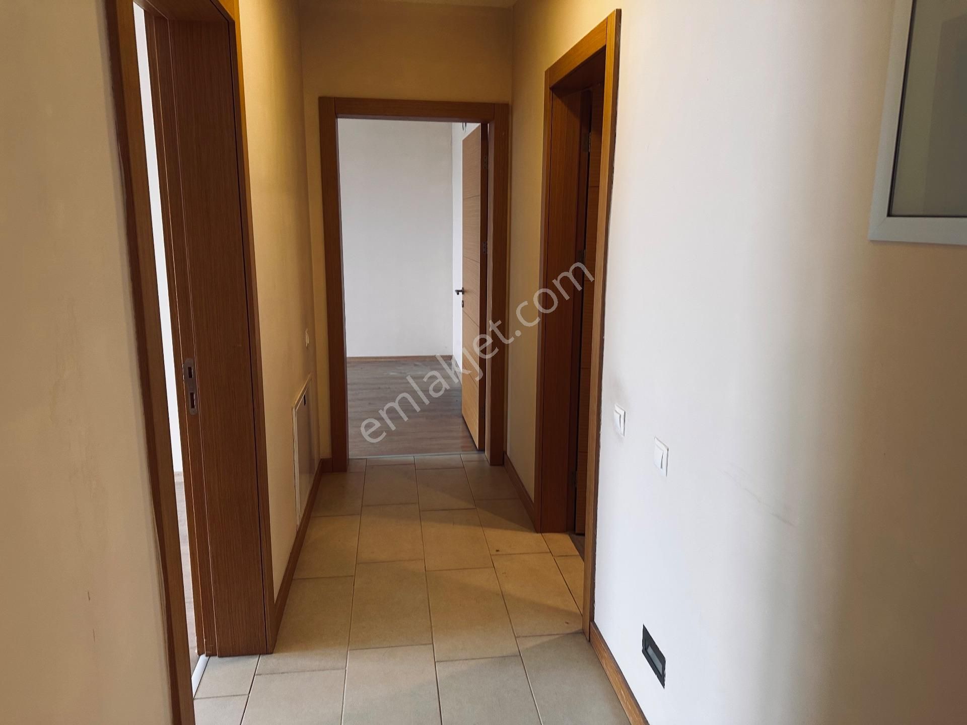 Oyak Buca 1.etap Kiralık 3+1 Daire Remax Model Küçükerol - Görsel 12