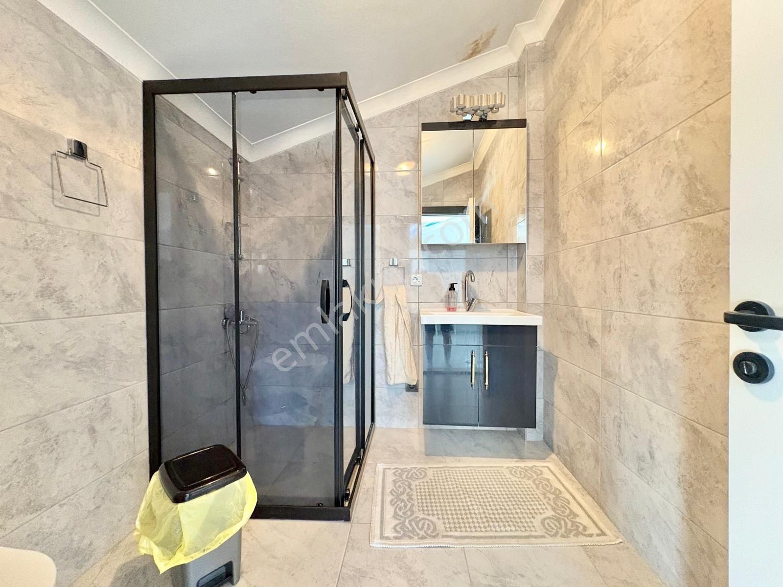 ▶ ▶ Akçay Körfez'den Özel Havuzlu Detaylarına Bayılacağınız 5+1 Satılık Villa - Görsel 32